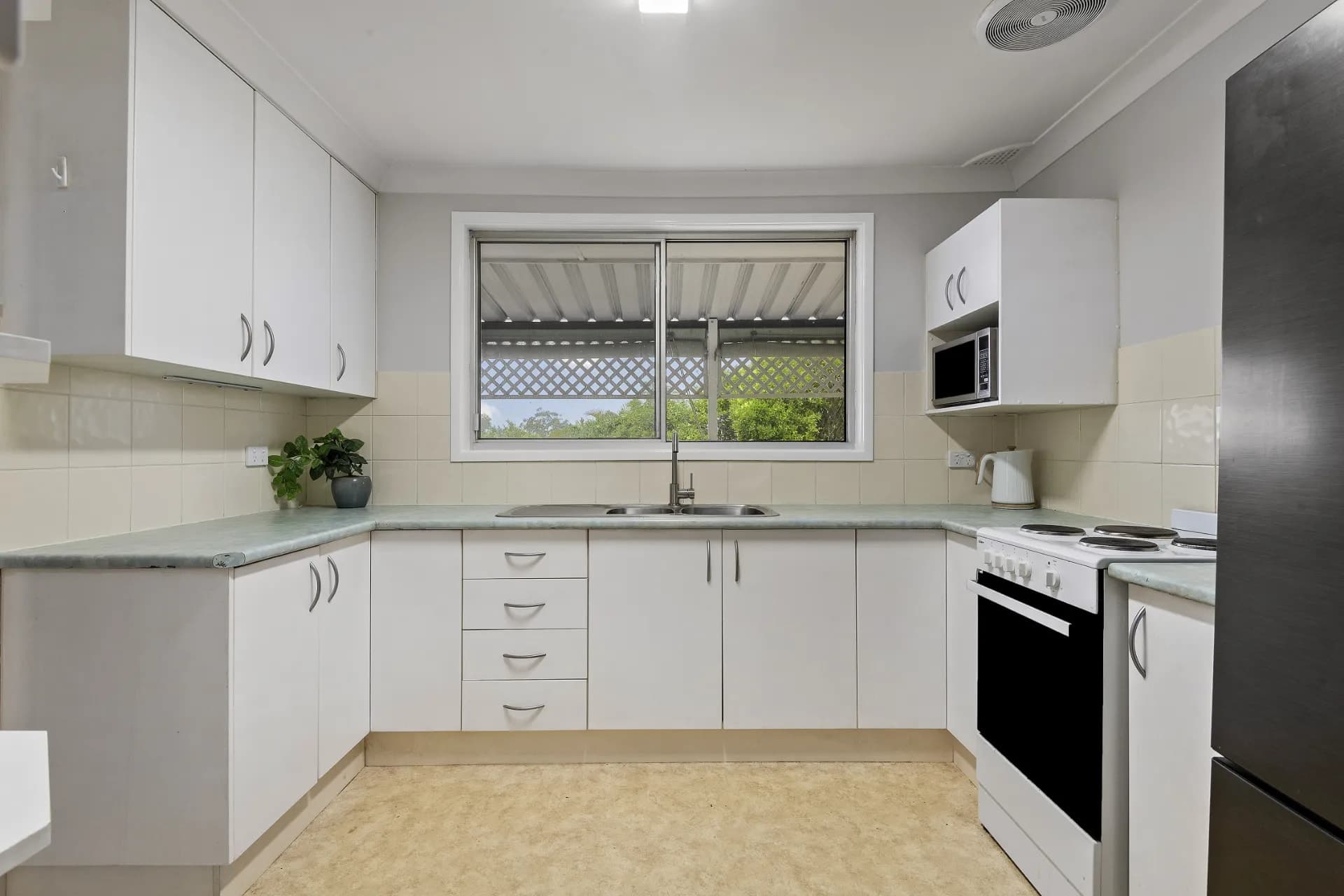 31 Buffier Crescent, Rutherford - Thumbnail 5