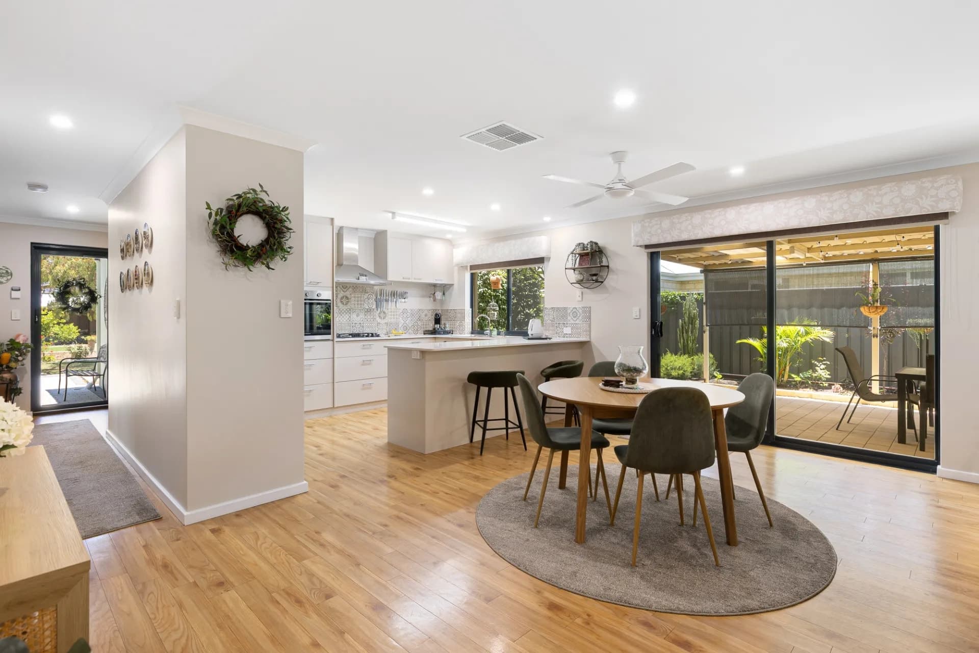 2 Songlark Court, Baldivis, WA, Baldivis - Thumbnail 3