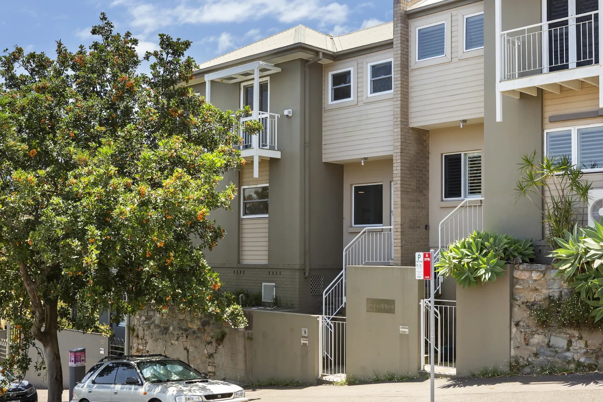 2/118 Tyrrell Street, The Hill - Image 1