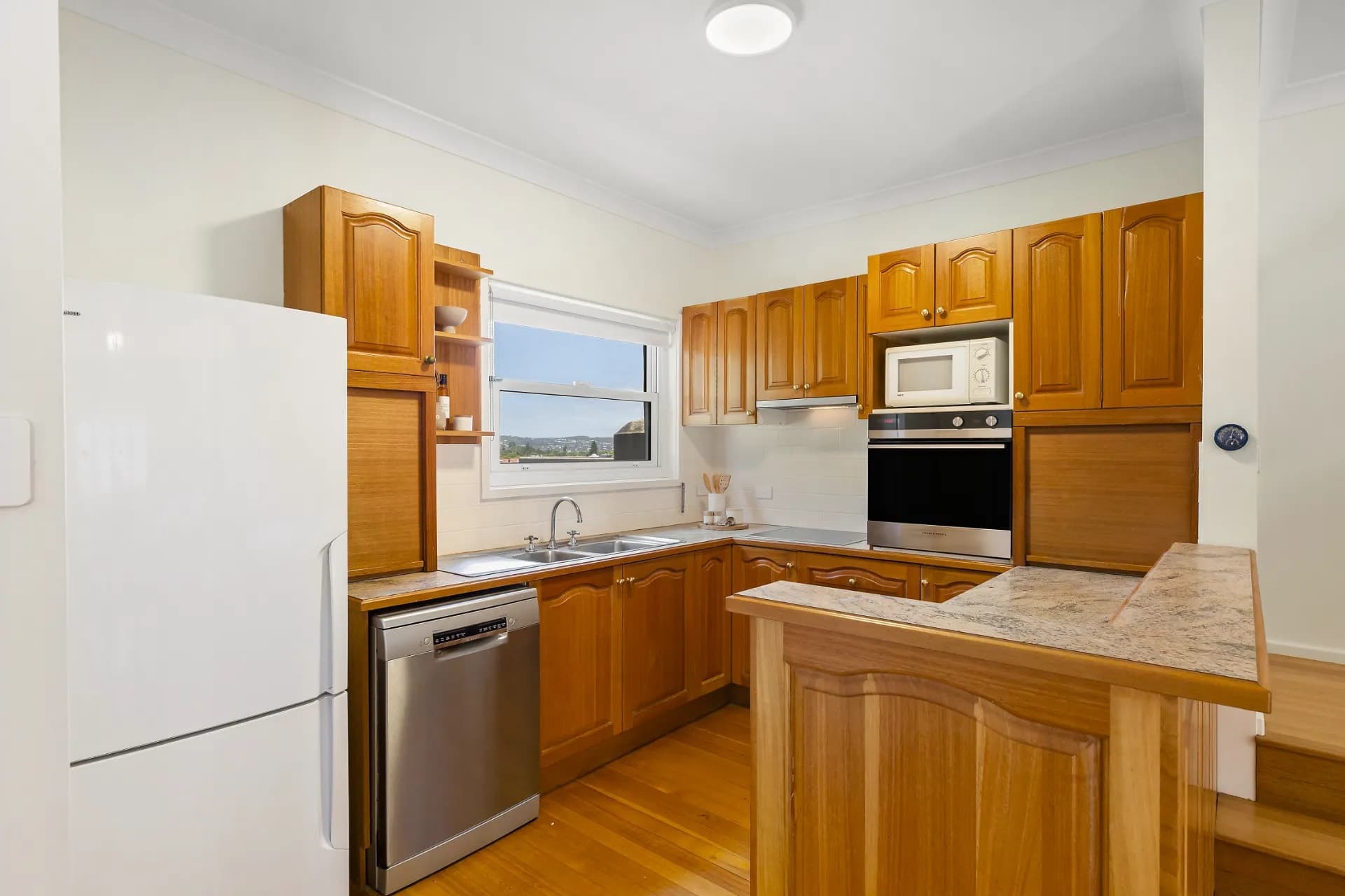 2/118 Tyrrell Street, The Hill - Thumbnail 6