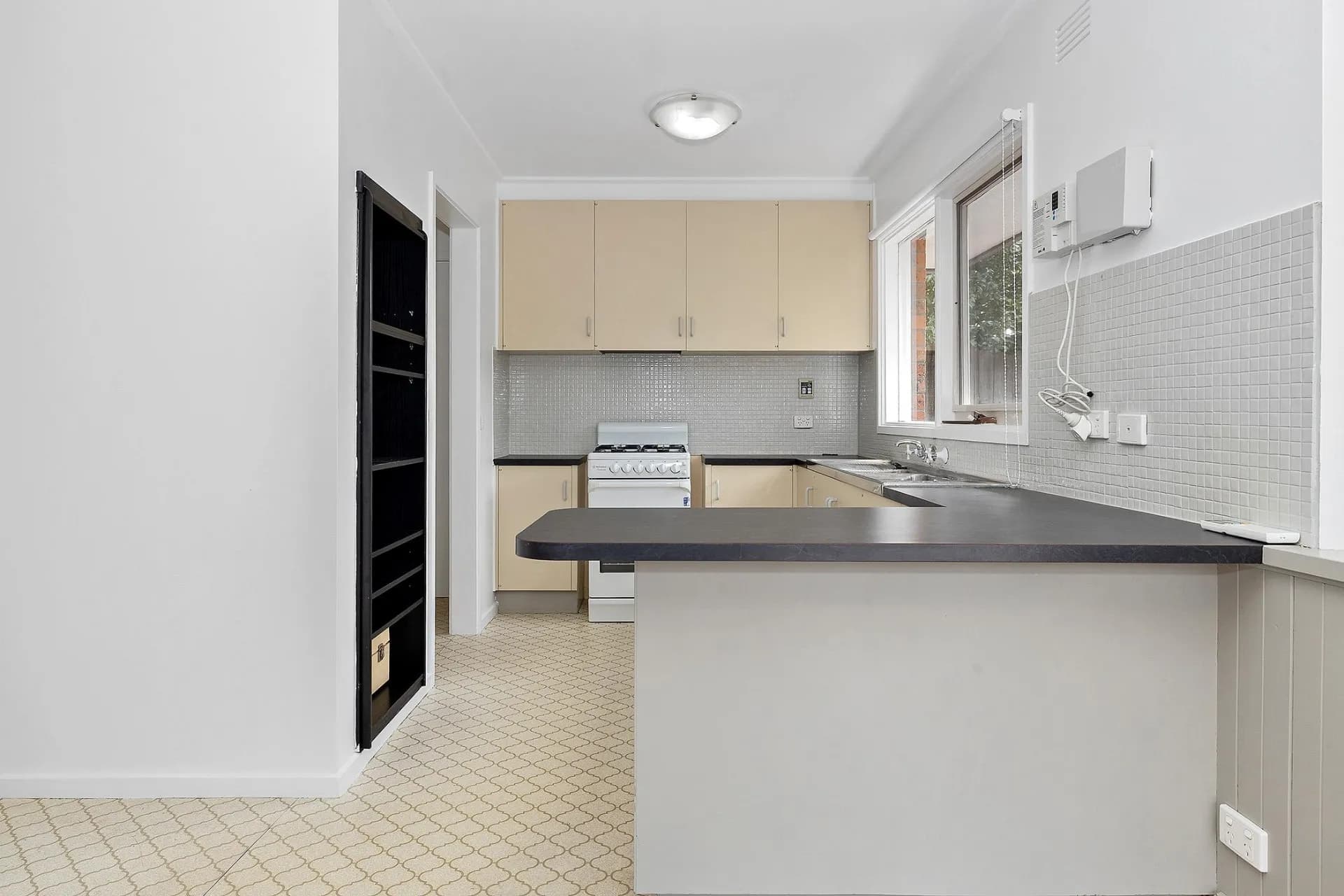 3/13 Coonara Avenue, Mount Eliza, VIC, Mount Eliza - Thumbnail 2