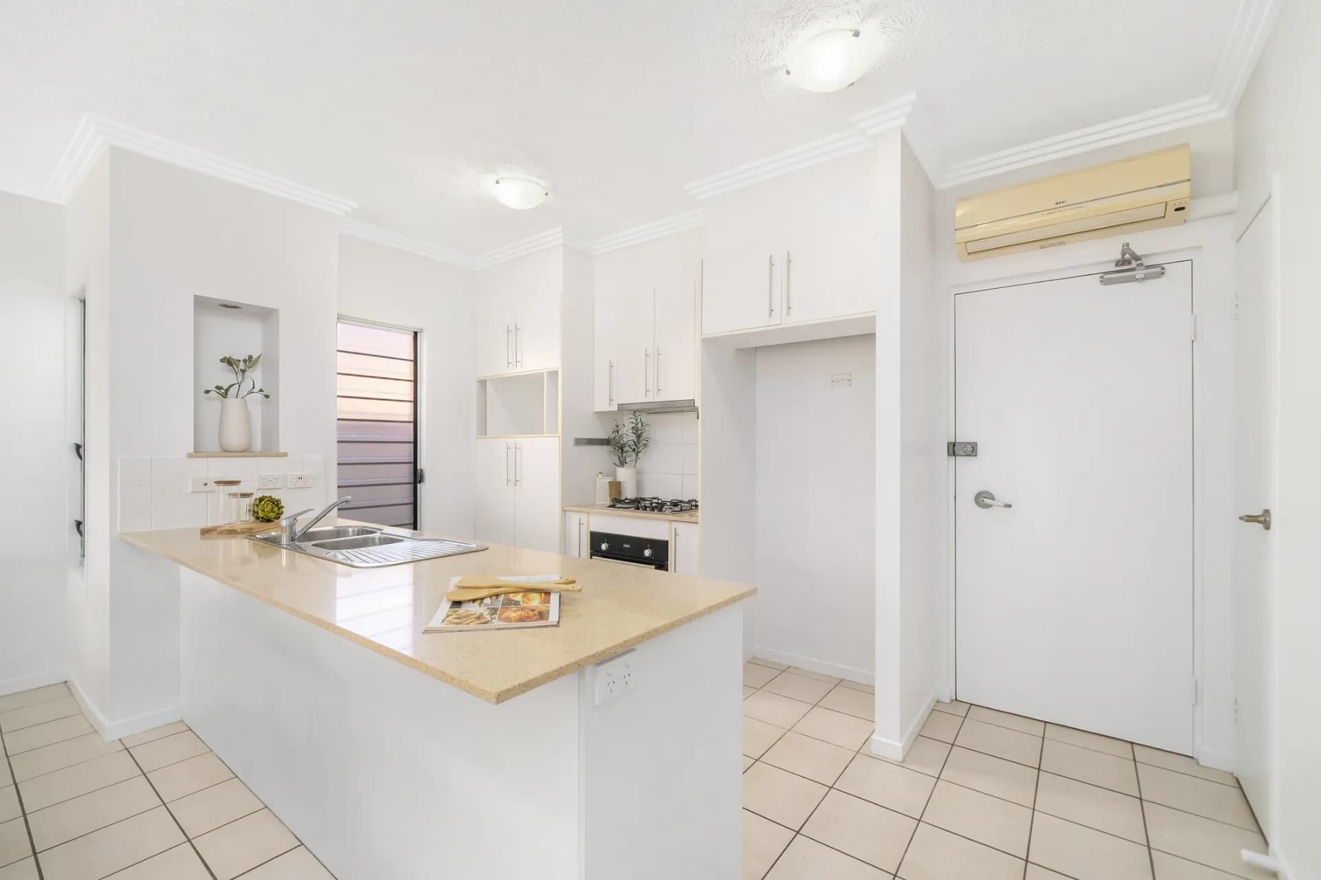 1/15 McMaster Street, Nundah - Thumbnail 3