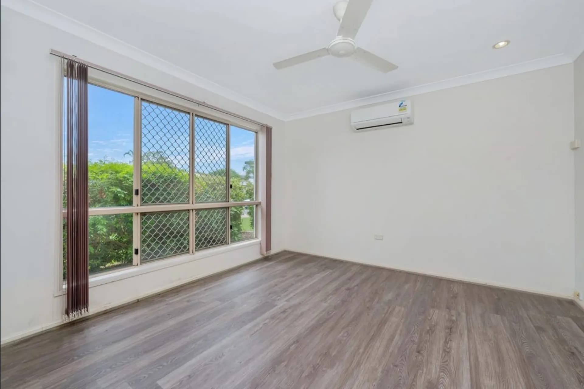 9 Lomond  Street, Kirwan - Thumbnail 5