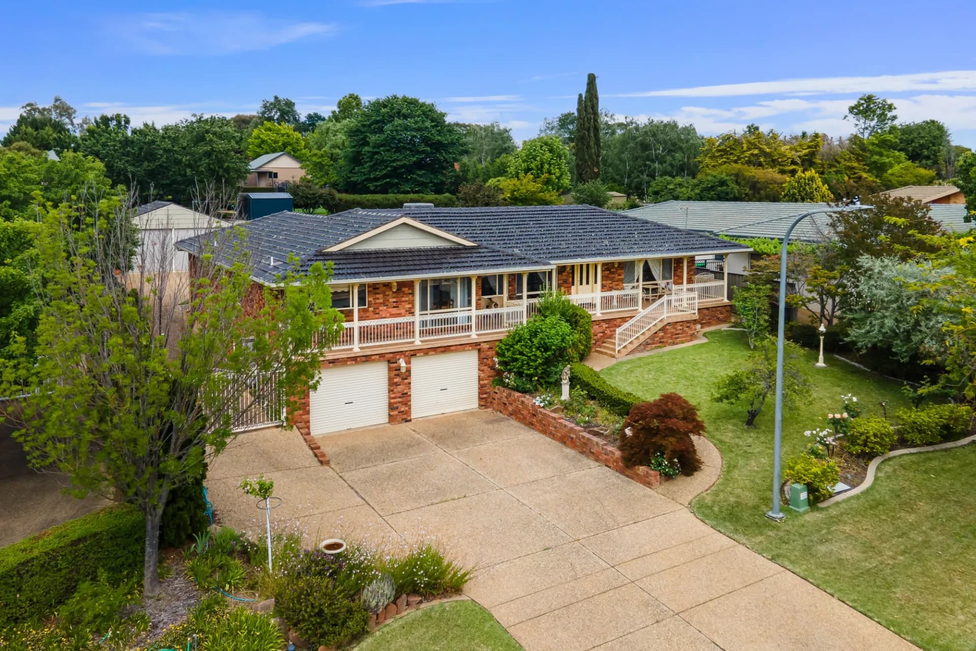 74 Lakehaven  Drive, Lake Albert - Image 1