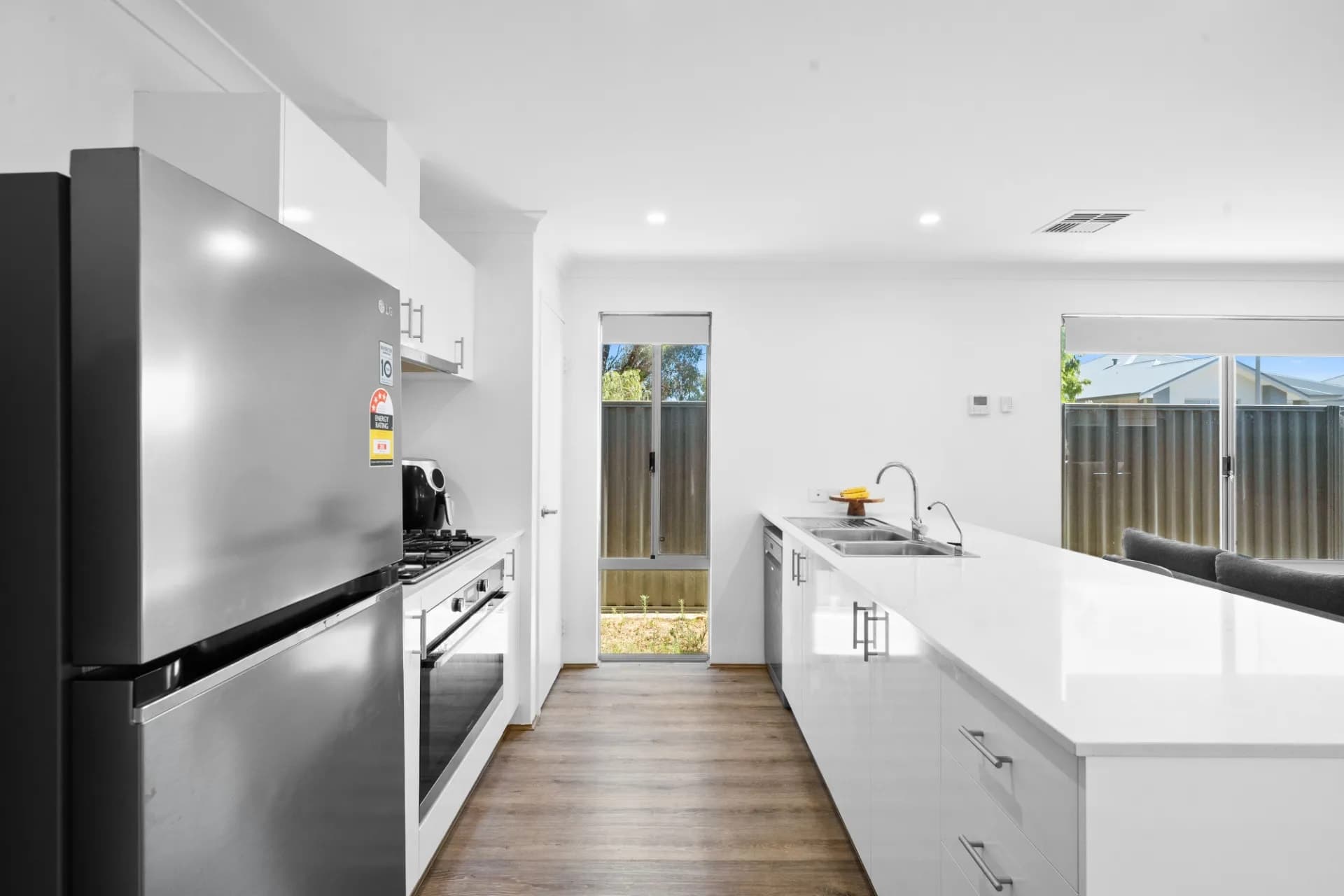 27 Cascade Road, Lakelands, WA, Lakelands - Thumbnail 4