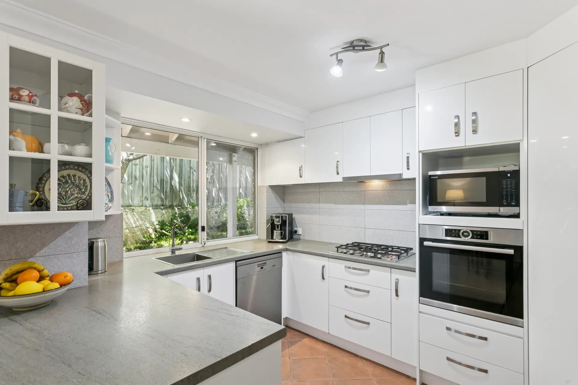 26 Grove End Ridge, Mount Claremont, WA, Mount Claremont - Thumbnail 3