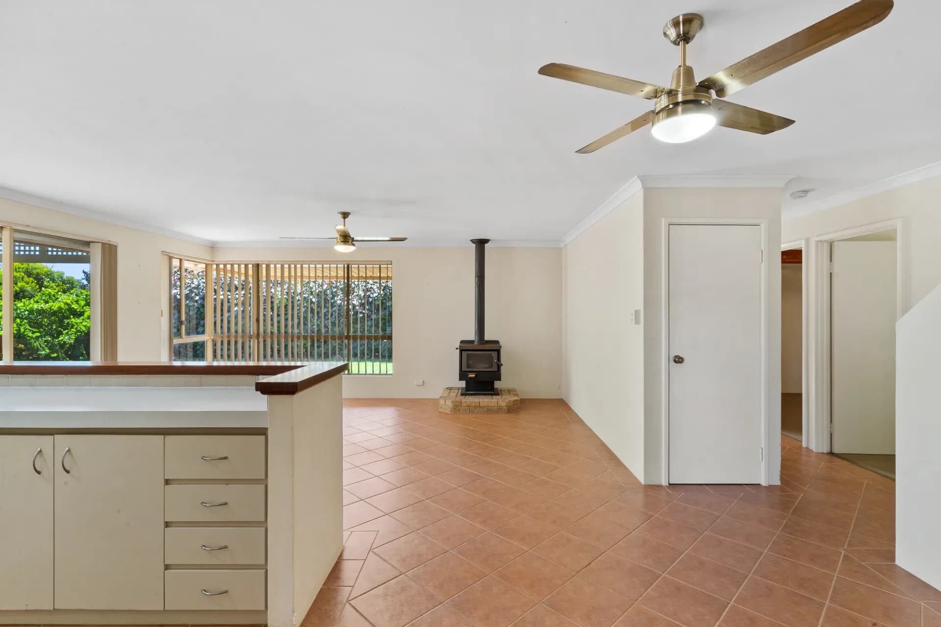 5 Ozone Court, Halls Head - Thumbnail 3