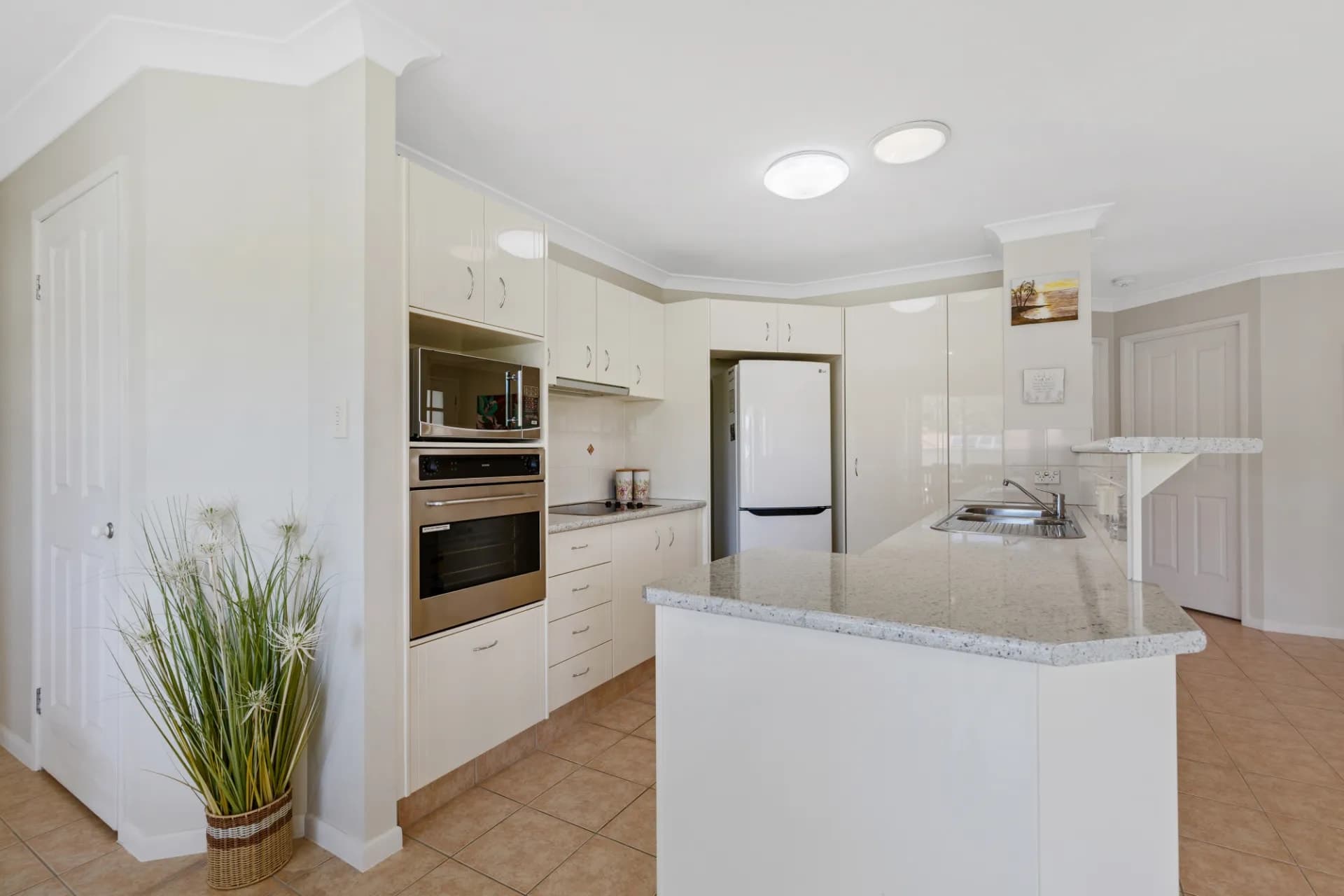 34 Leighanne Crescent, Arundel - Thumbnail 3
