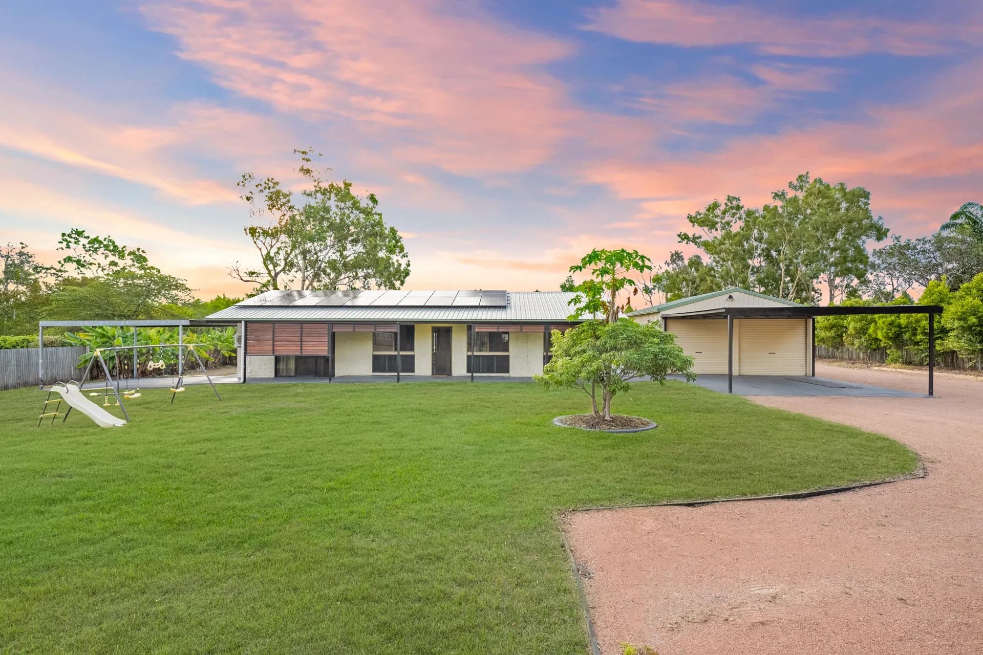 188 Mount Low Parkway, Mount Low - Thumbnail 3