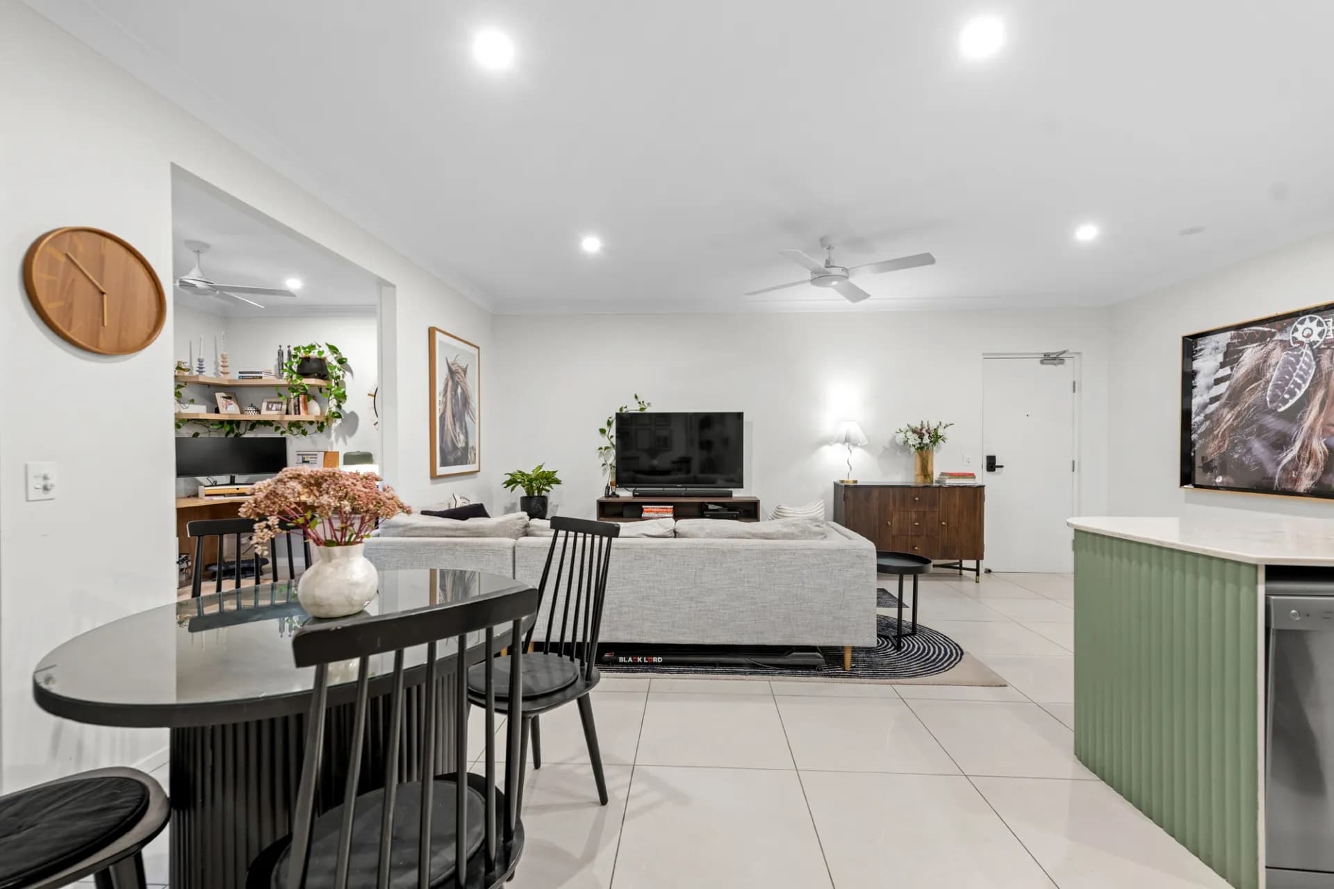 2/44 Jackson Street, Hamilton - Thumbnail 2