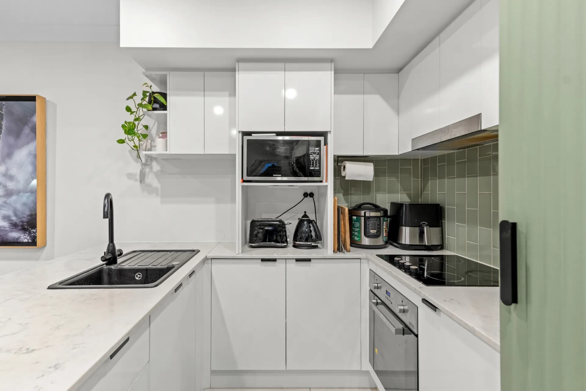 2/44 Jackson Street, Hamilton - Thumbnail 3