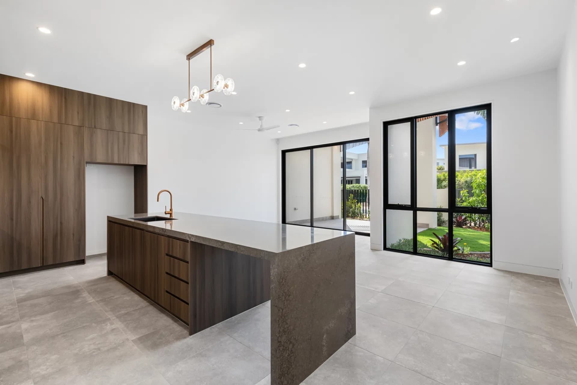 7554 Springfield Drive, Hope Island., Hope Island - Thumbnail 5