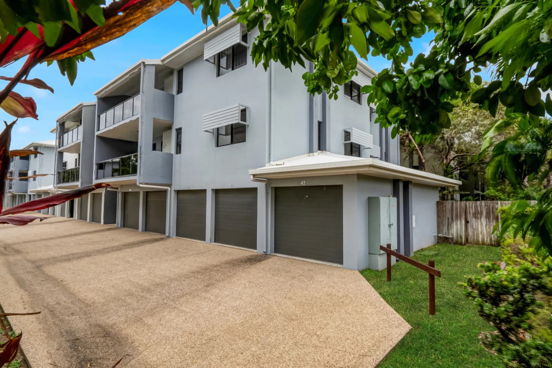 42/319 Angus Smith Drive, Douglas - Image 1
