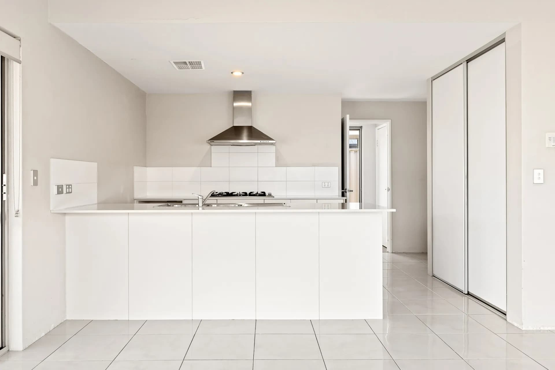 1 Jutland Avenue, Baldivis, WA, Baldivis - Thumbnail 3