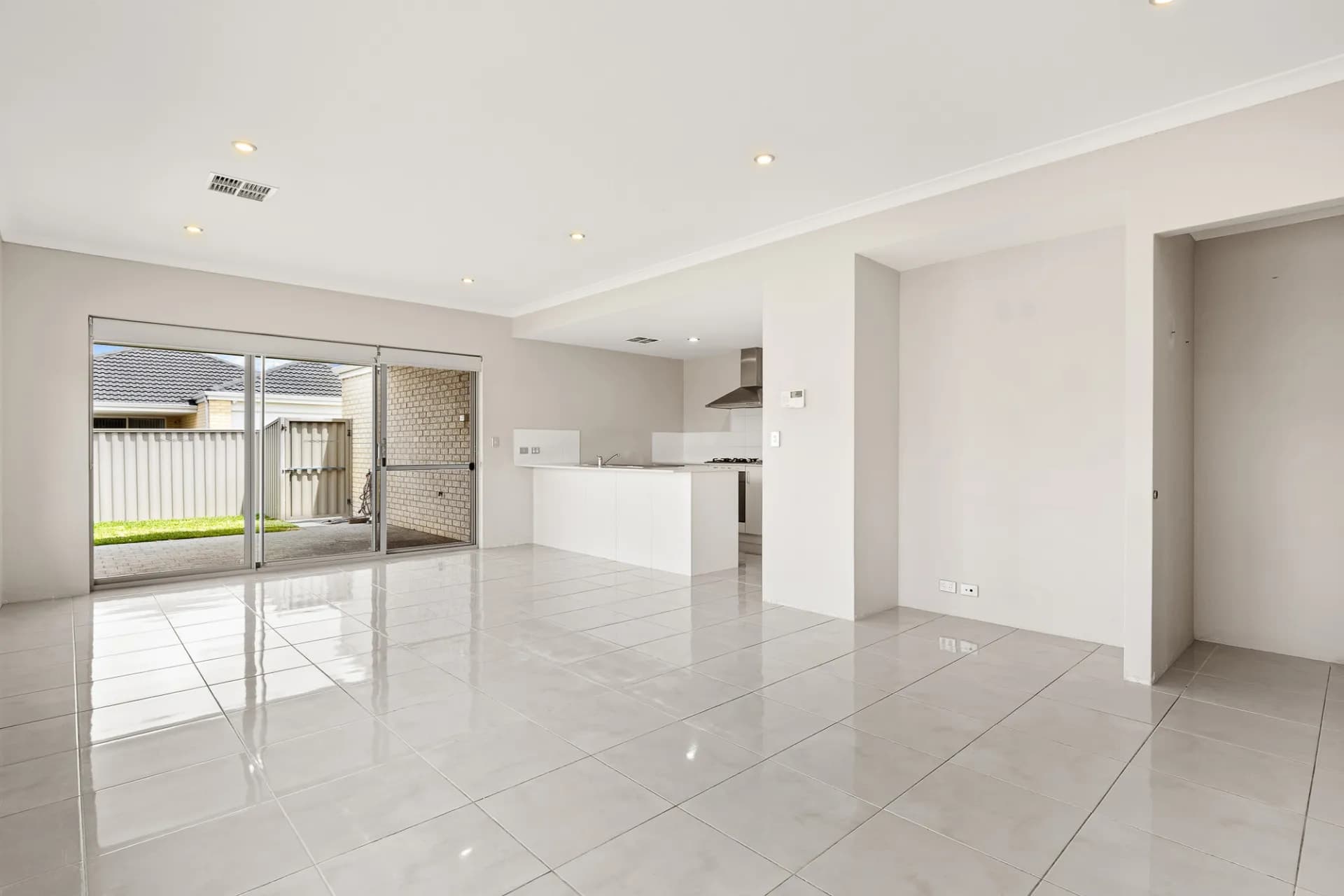 1 Jutland Avenue, Baldivis, WA, Baldivis - Thumbnail 6