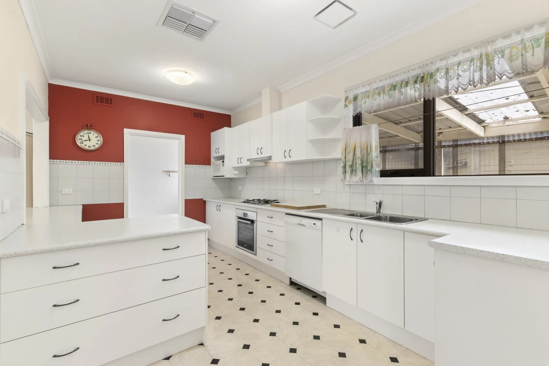9 Lyon Street, Rosebud - Thumbnail 4