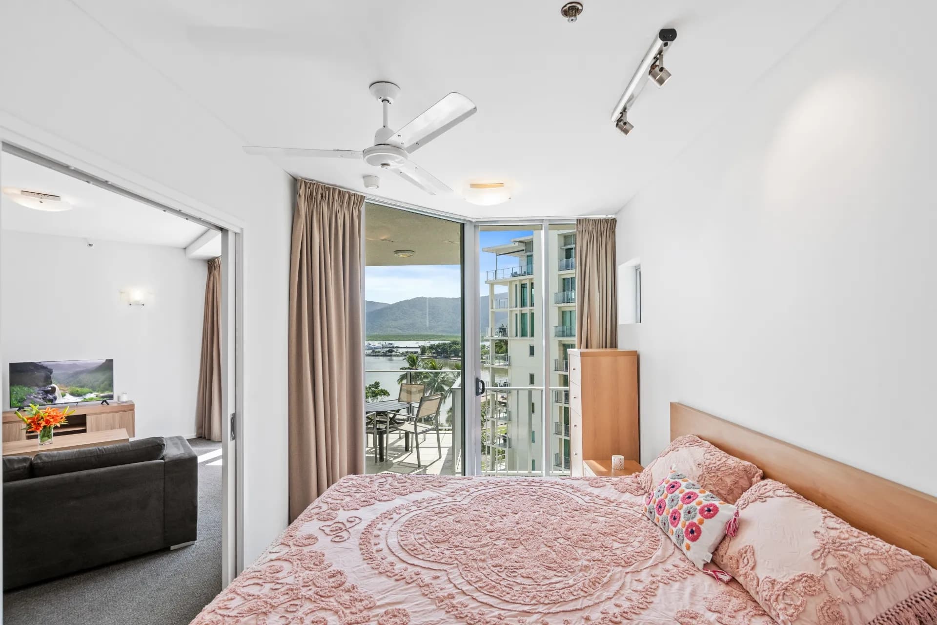 906/99 Esplanade, Cairns City - Thumbnail 6