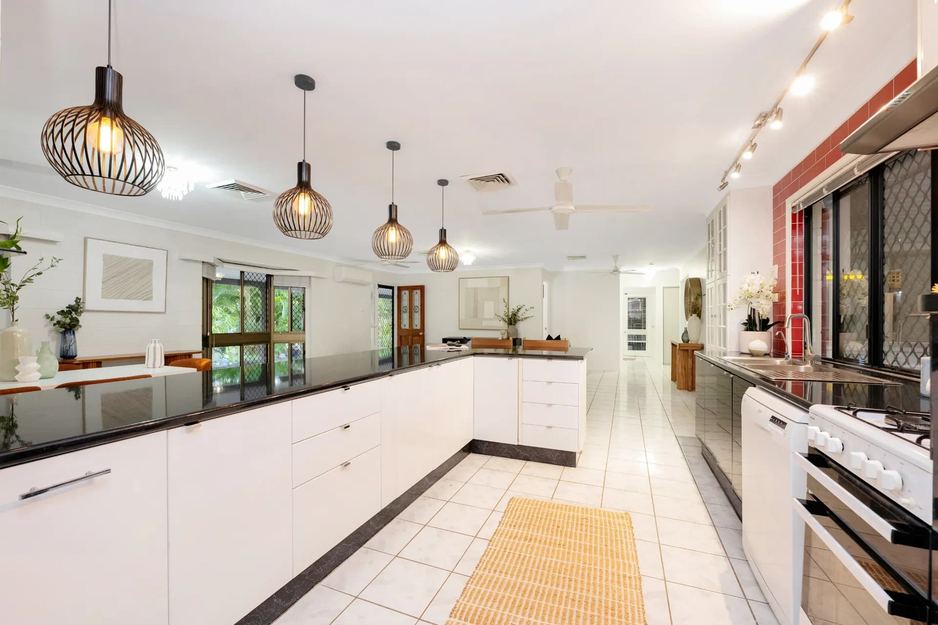 3 Ebony Court, Bushland Beach - Thumbnail 6