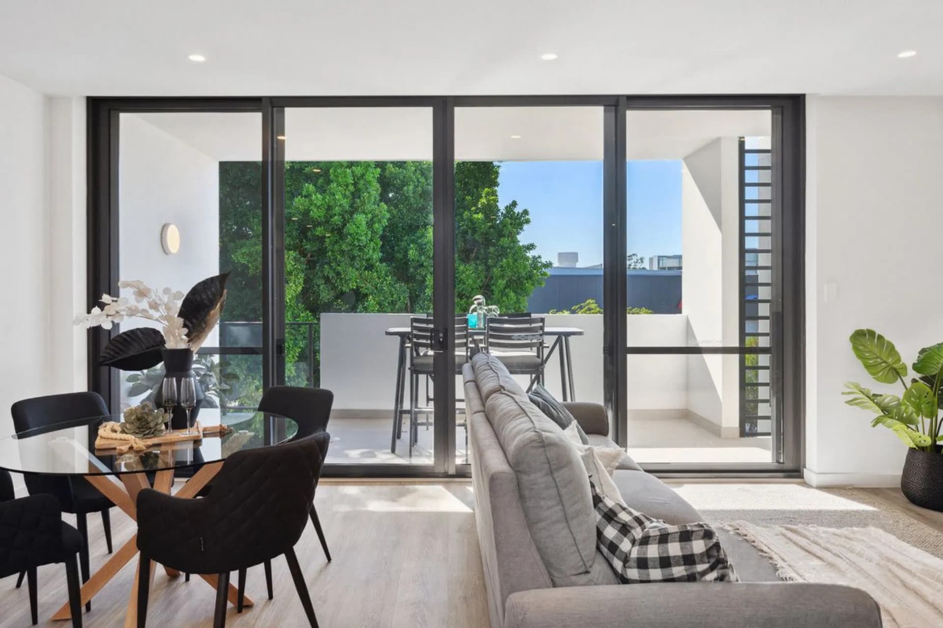20/8 Basinghall Street, East Victoria Park - Thumbnail 2