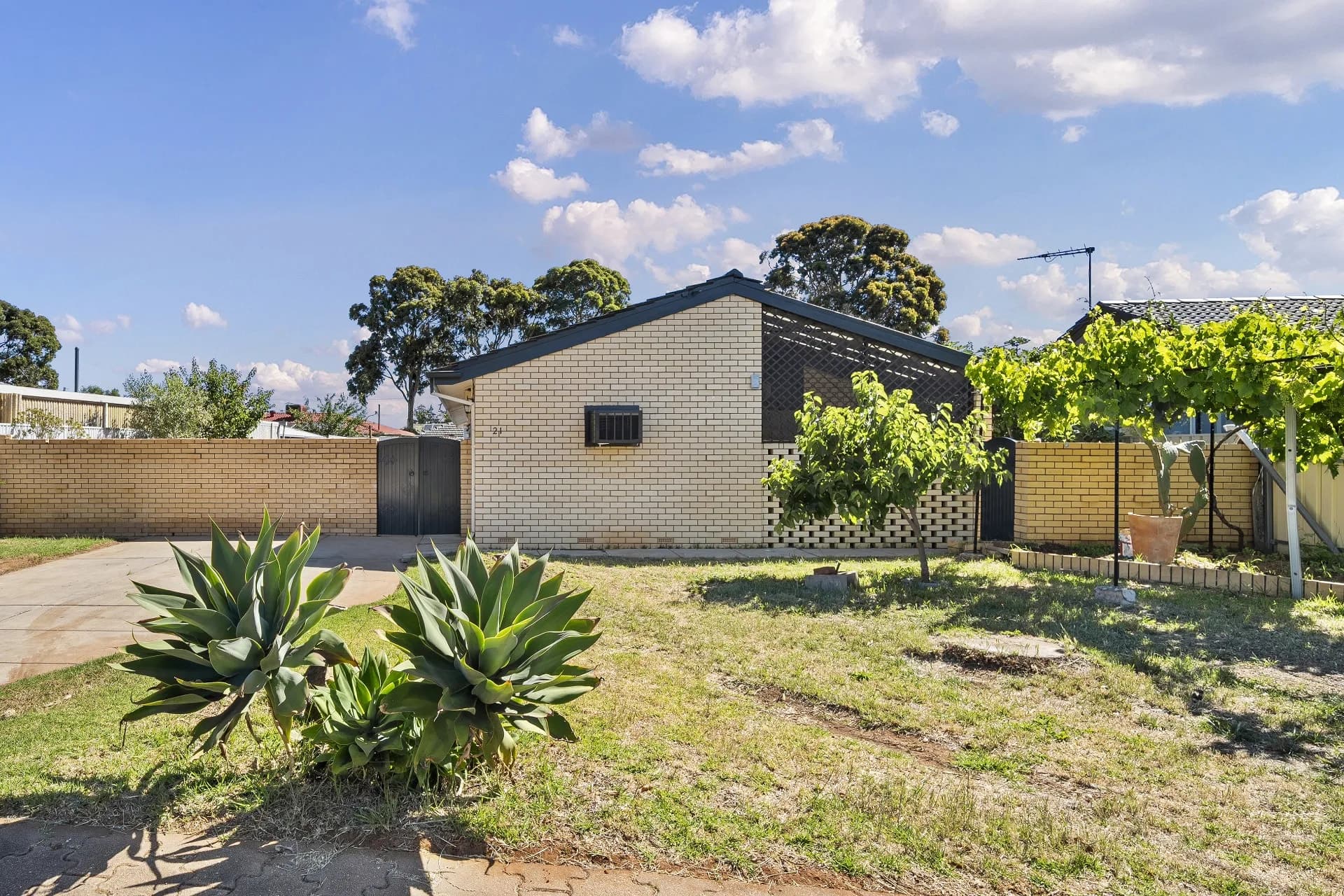 21 Charlton Drive, Salisbury East - Image 1