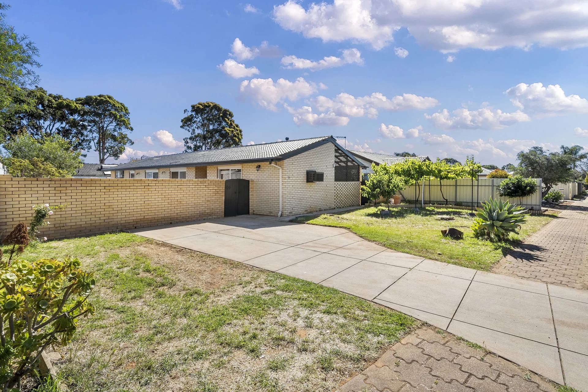 21 Charlton Drive, Salisbury East - Thumbnail 2
