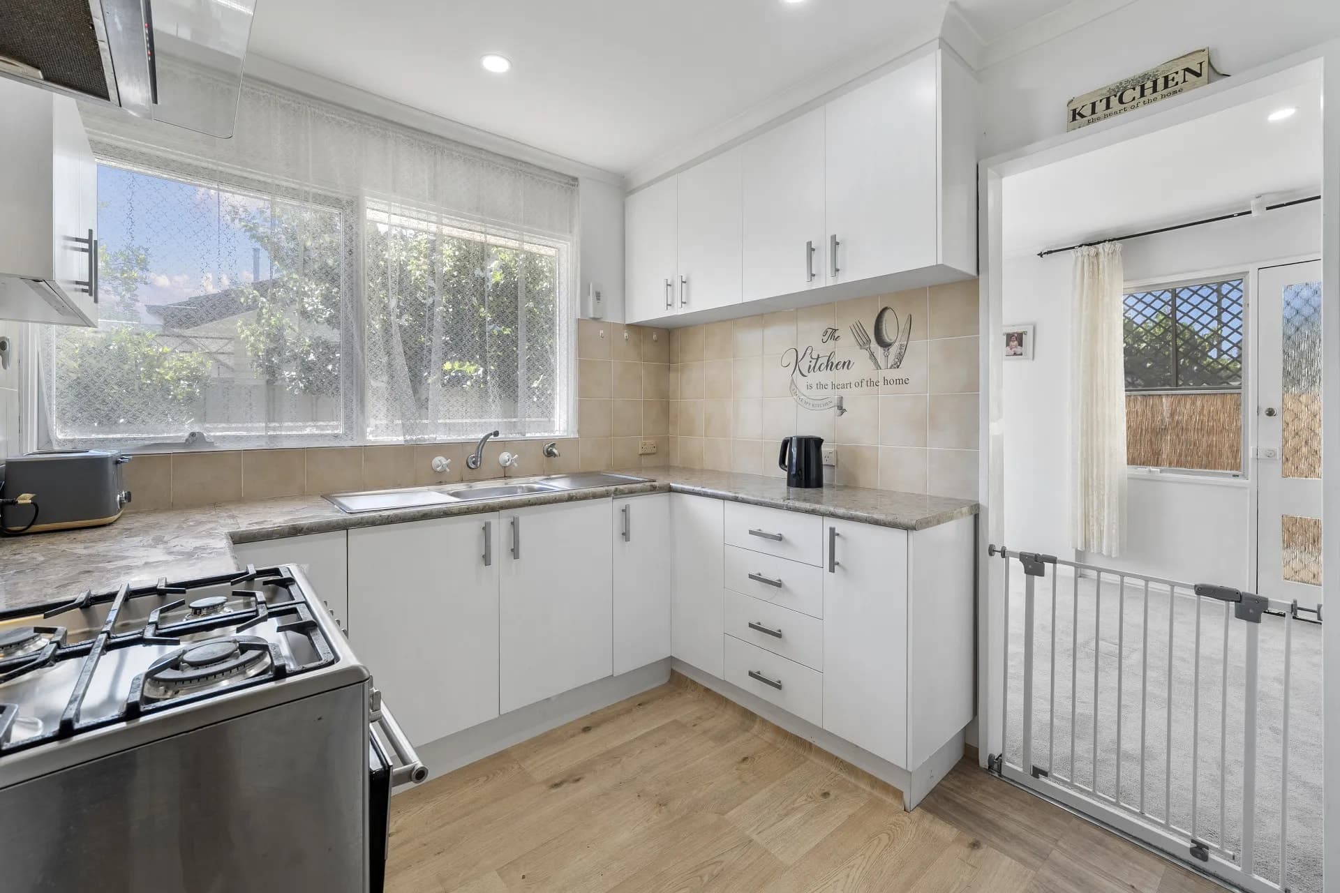21 Charlton Drive, Salisbury East - Thumbnail 8