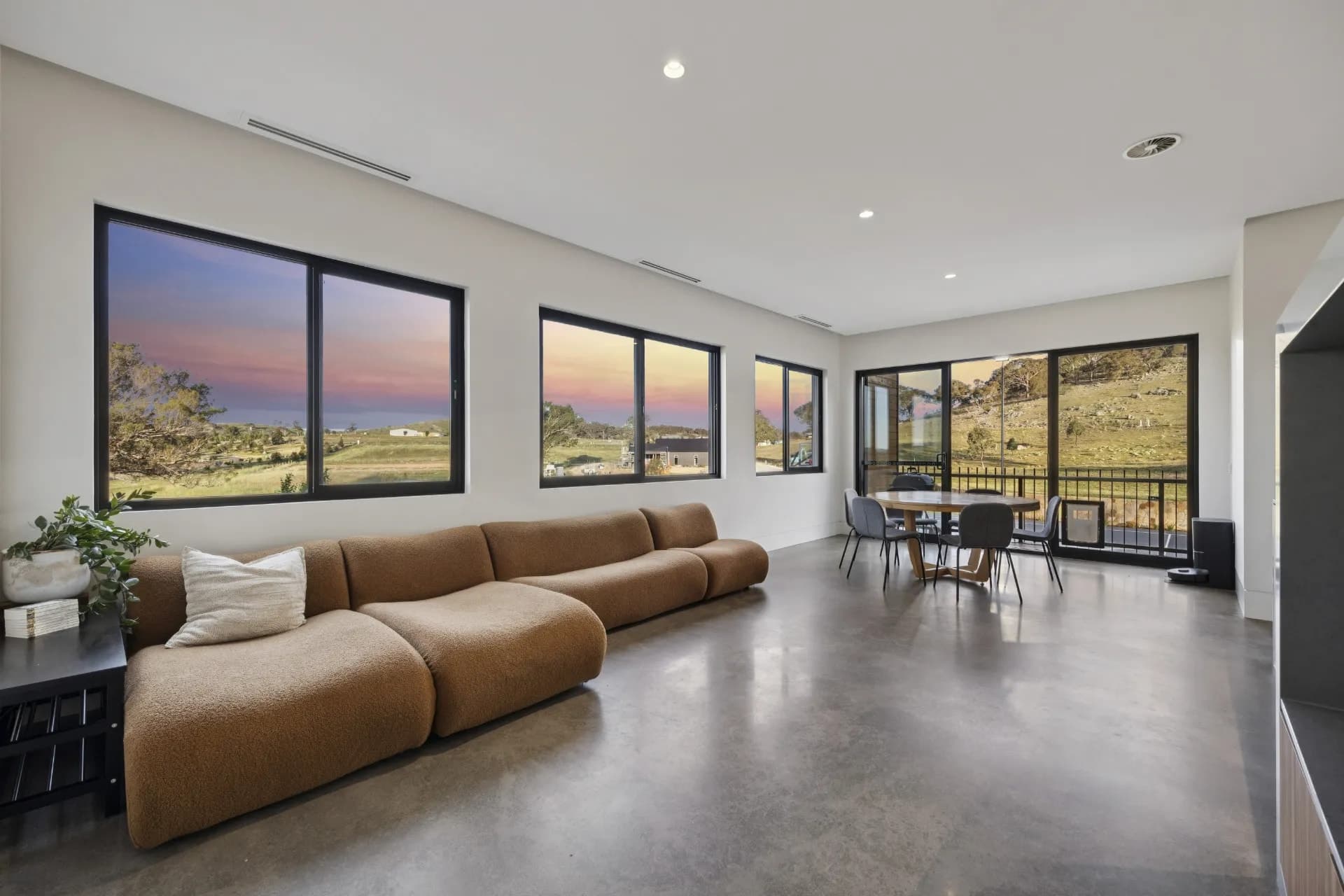89 Mount Pleasant  Drive, Googong - Thumbnail 5