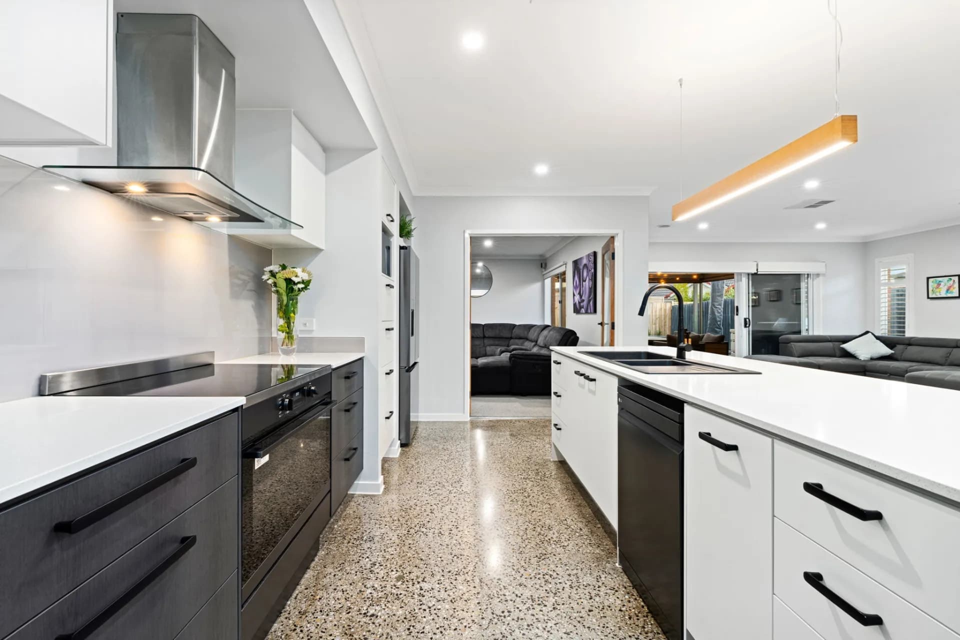 18 Park View Court, Werribee - Thumbnail 6