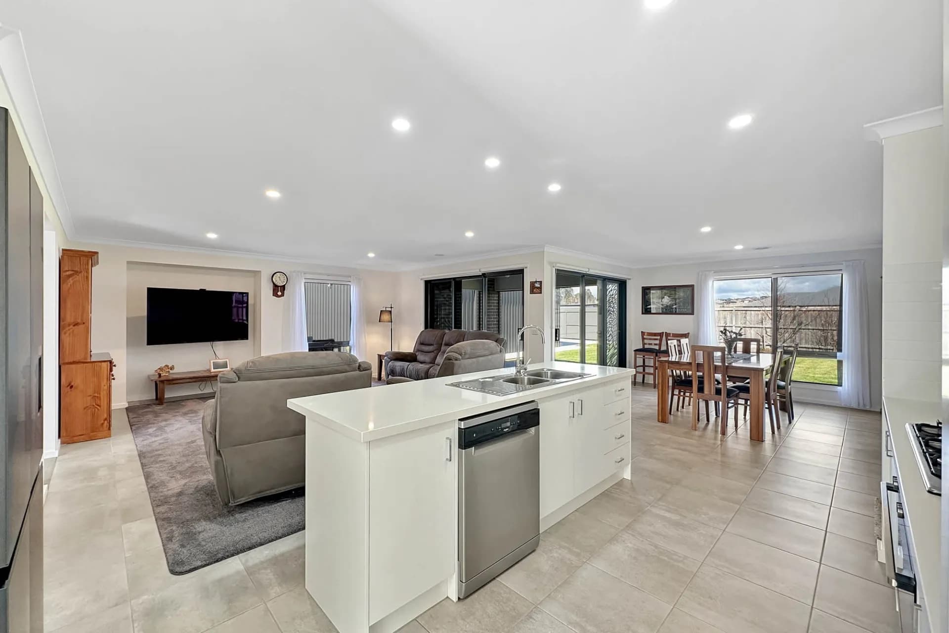 44 Paramount  Drive, Warragul - Thumbnail 6