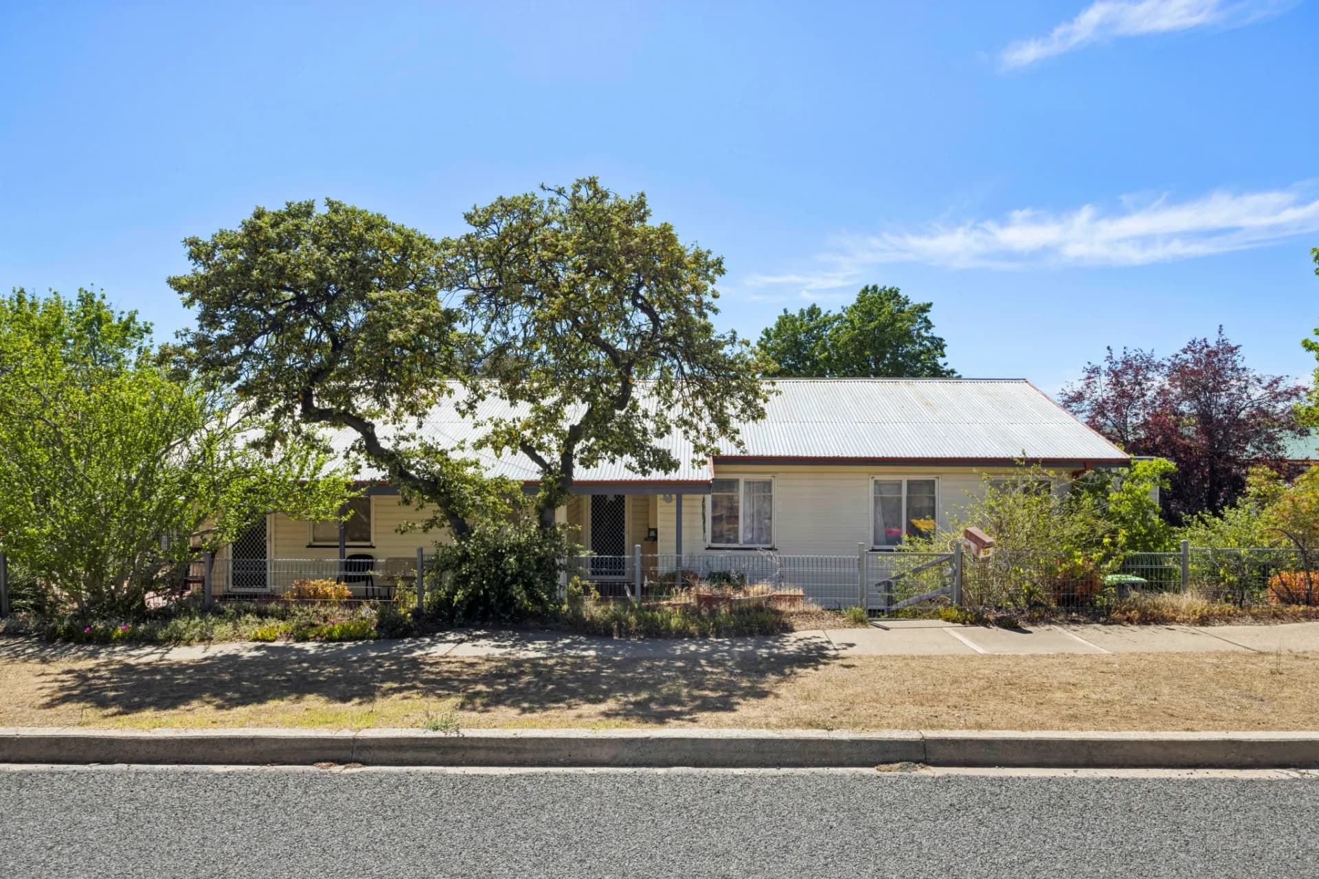 28 Orana Avenue, Cooma - Image 1