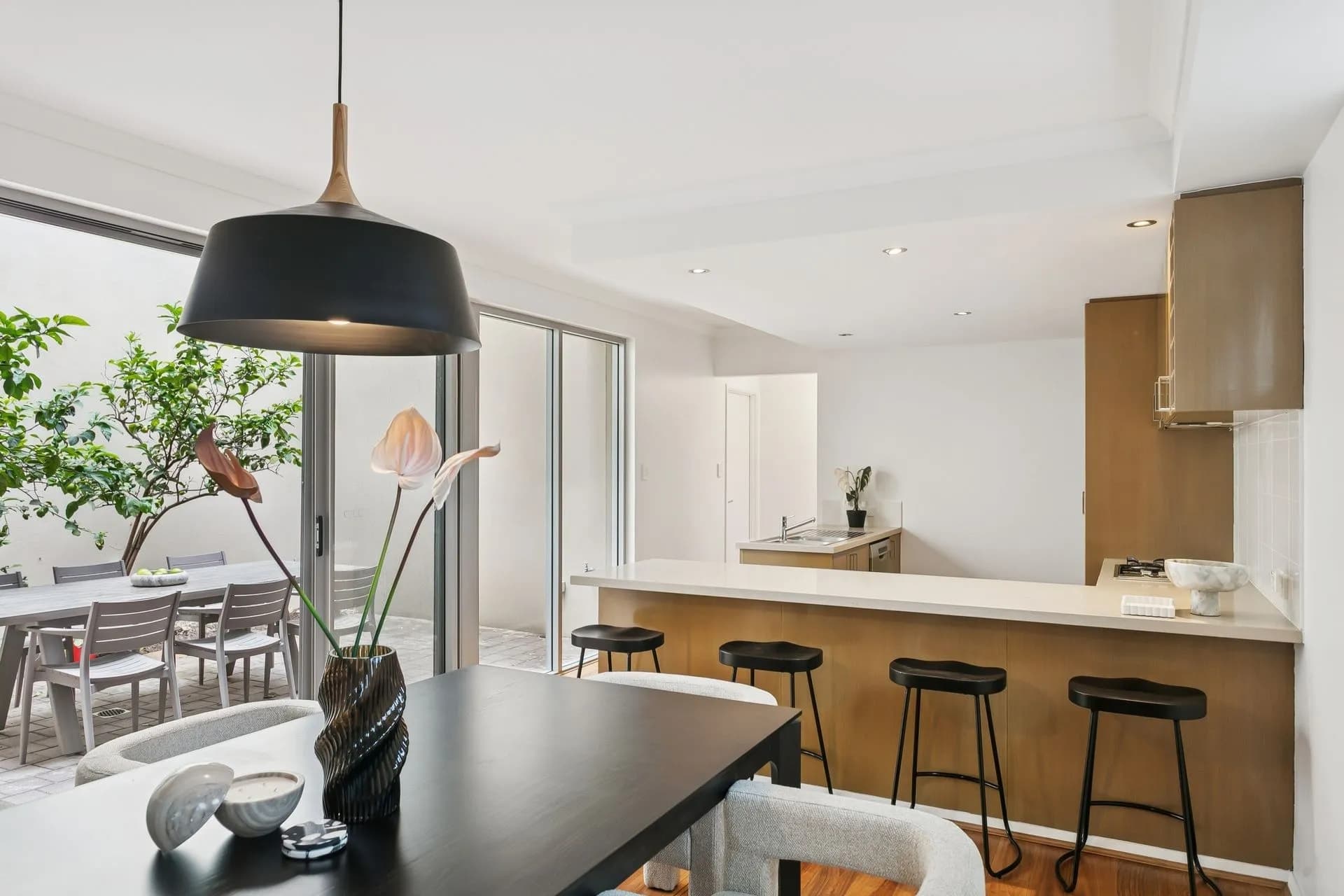1/183 Marmion Street, Fremantle., Fremantle - Thumbnail 2