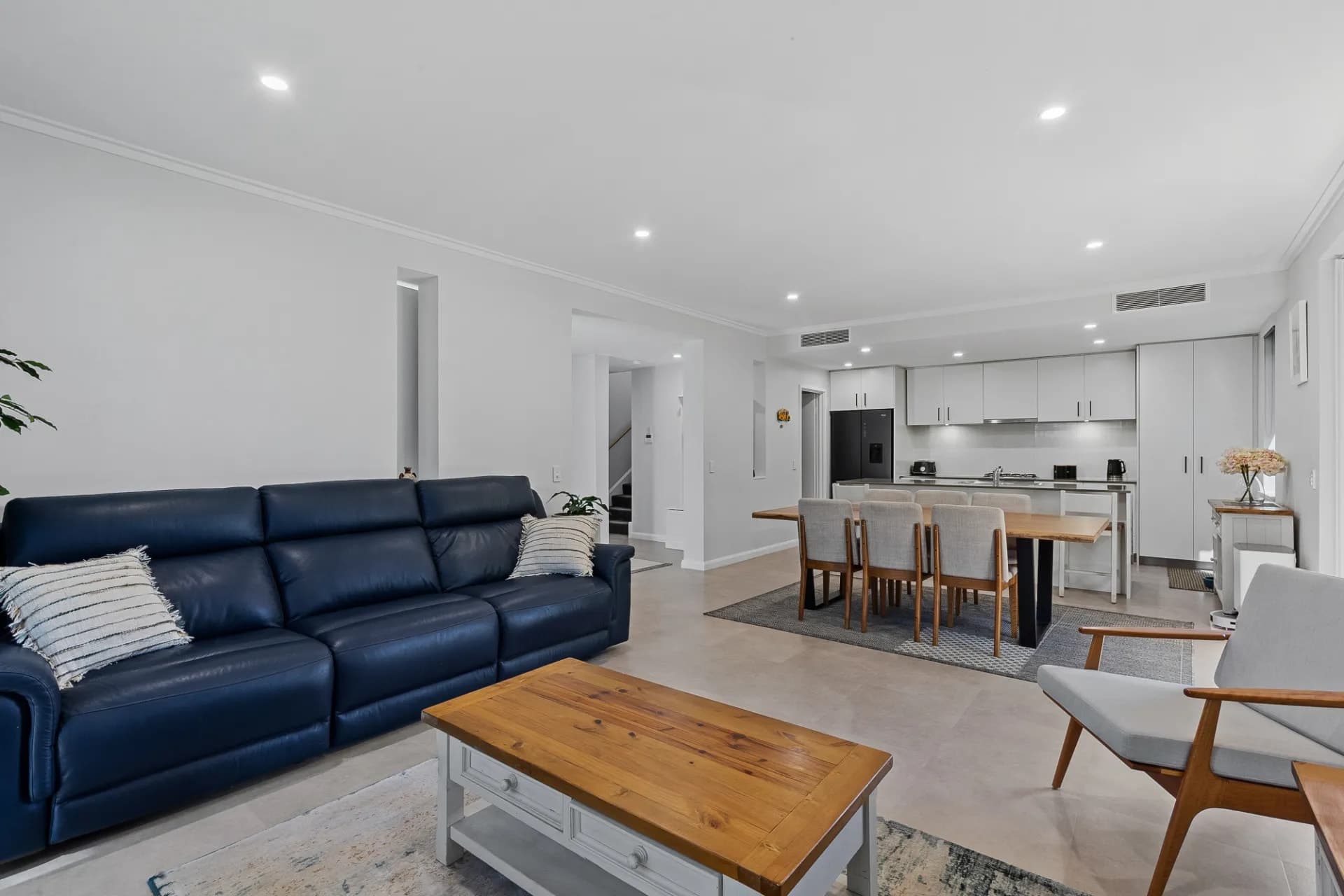 4 Portland Pass, Meadow Springs - Thumbnail 7