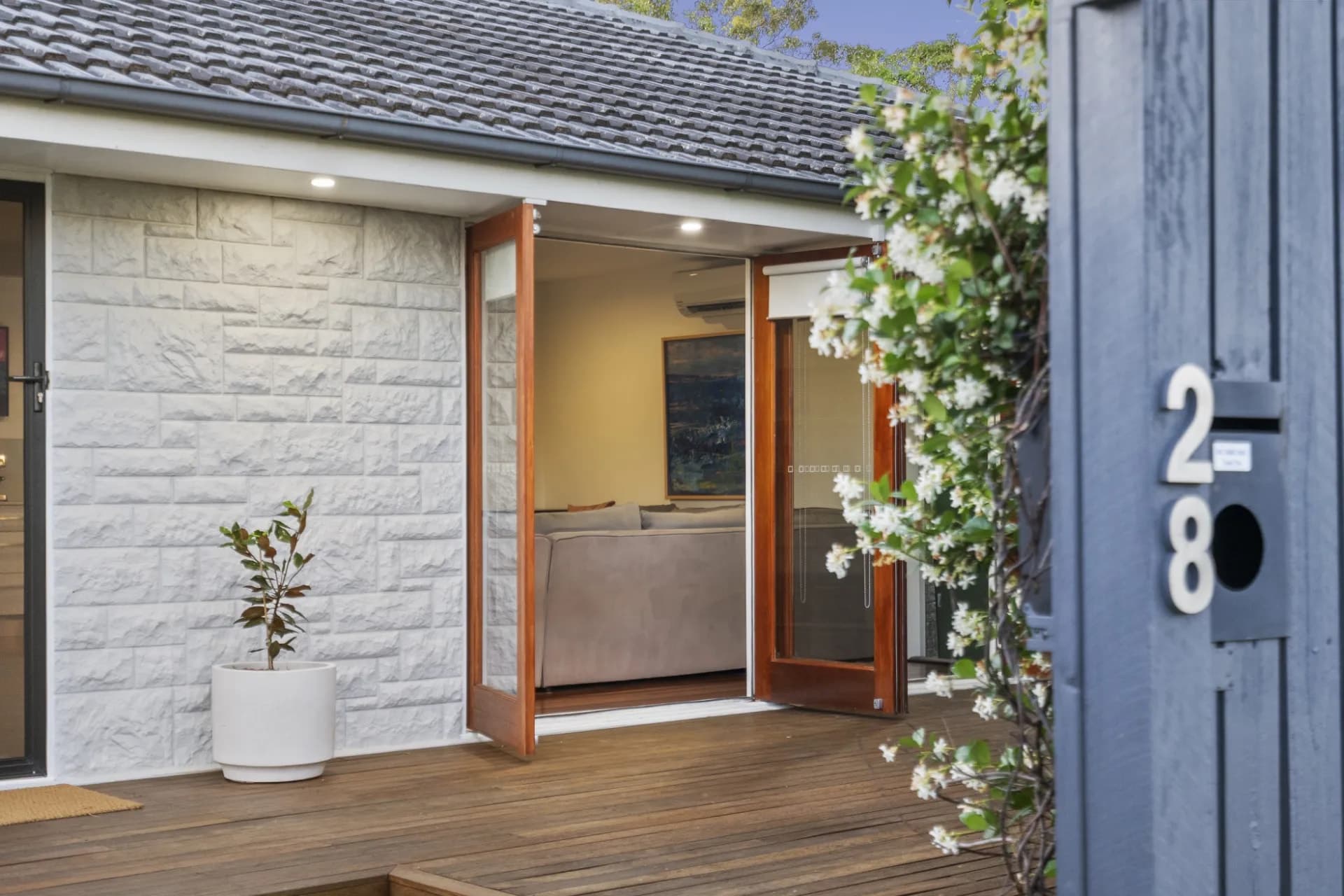 28 Glenrowen Street, Chermside West - Image 1