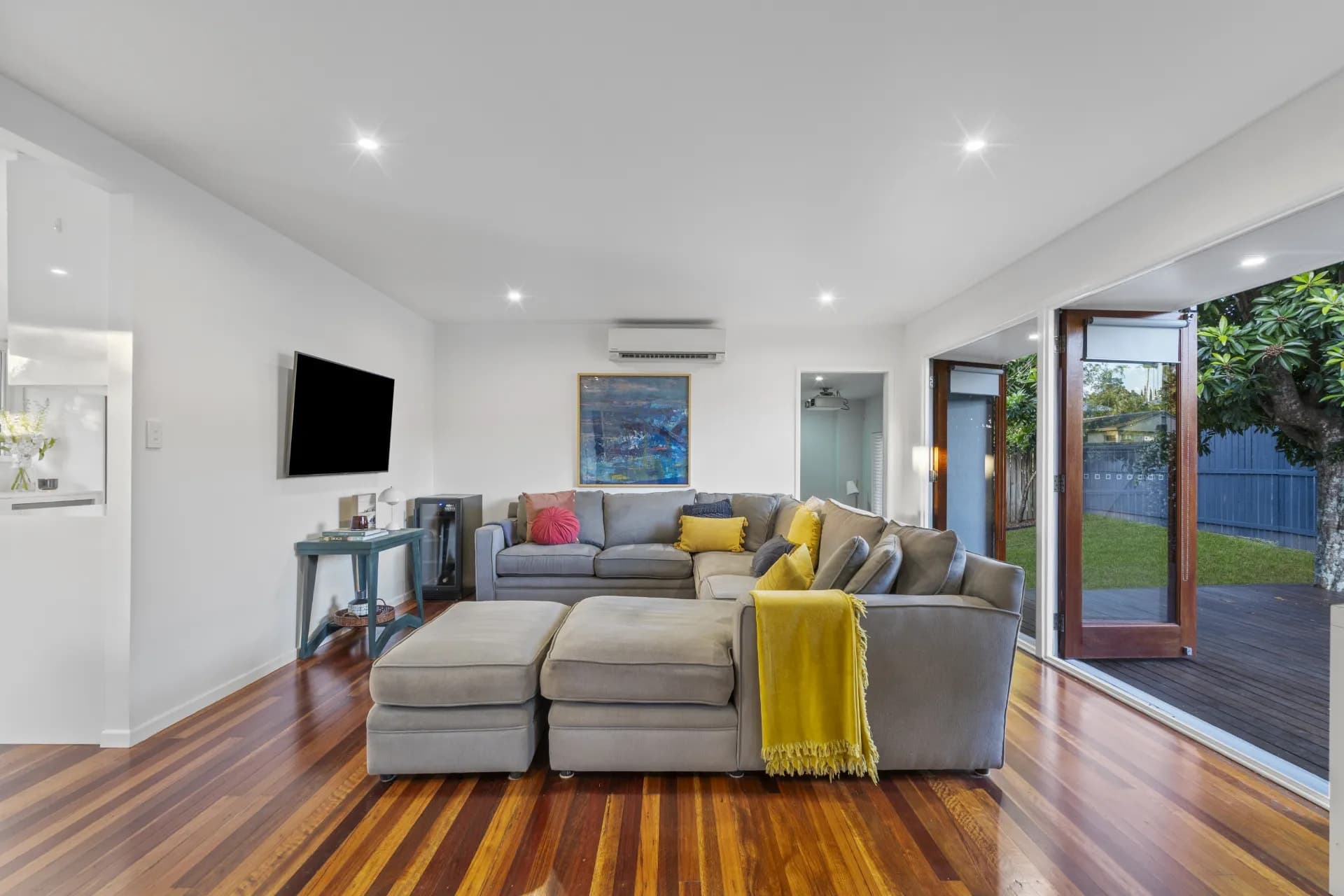 28 Glenrowen Street, Chermside West - Thumbnail 3