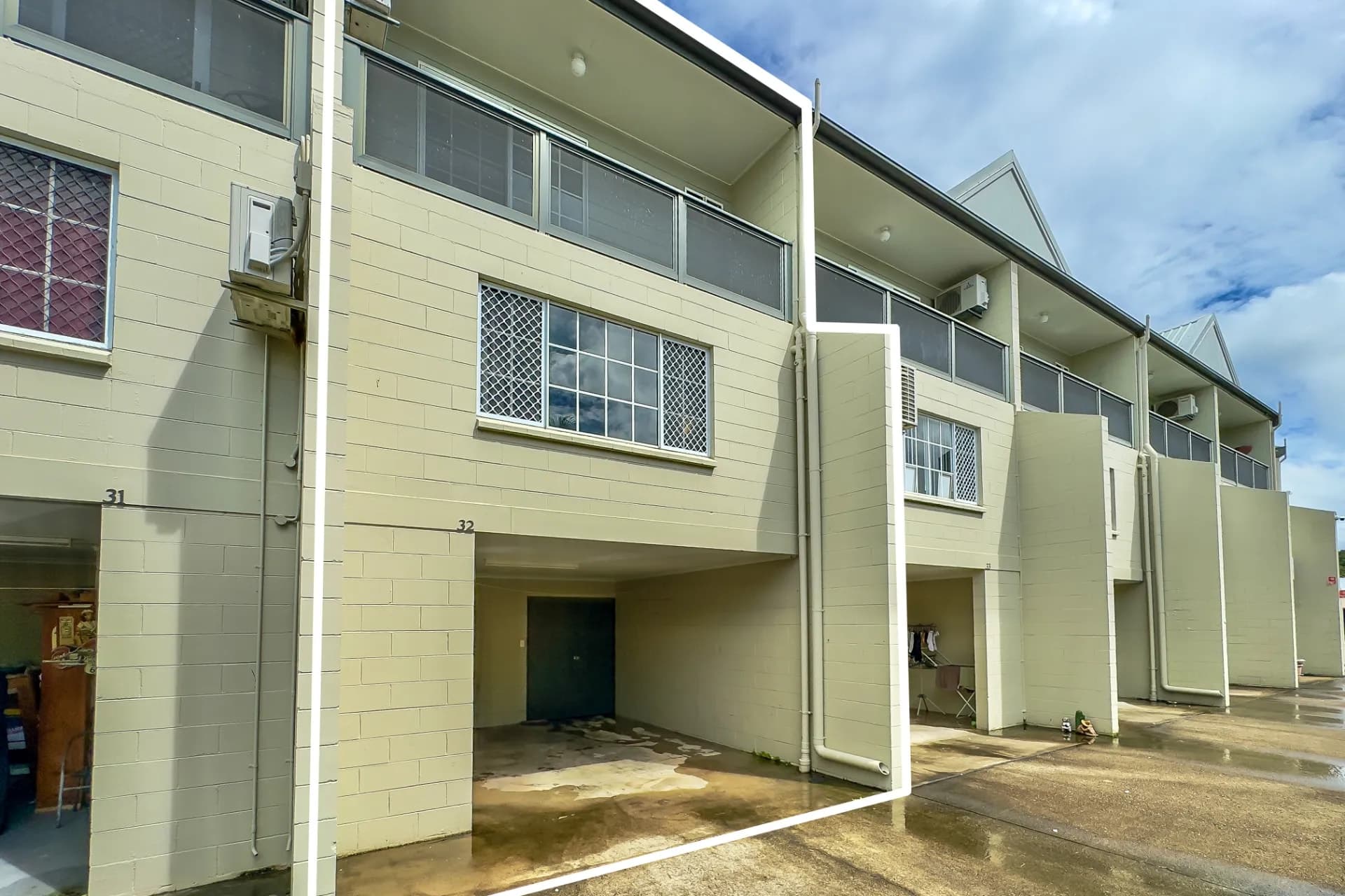 32/3 Eshelby Drive, Cannonvale - Image 1