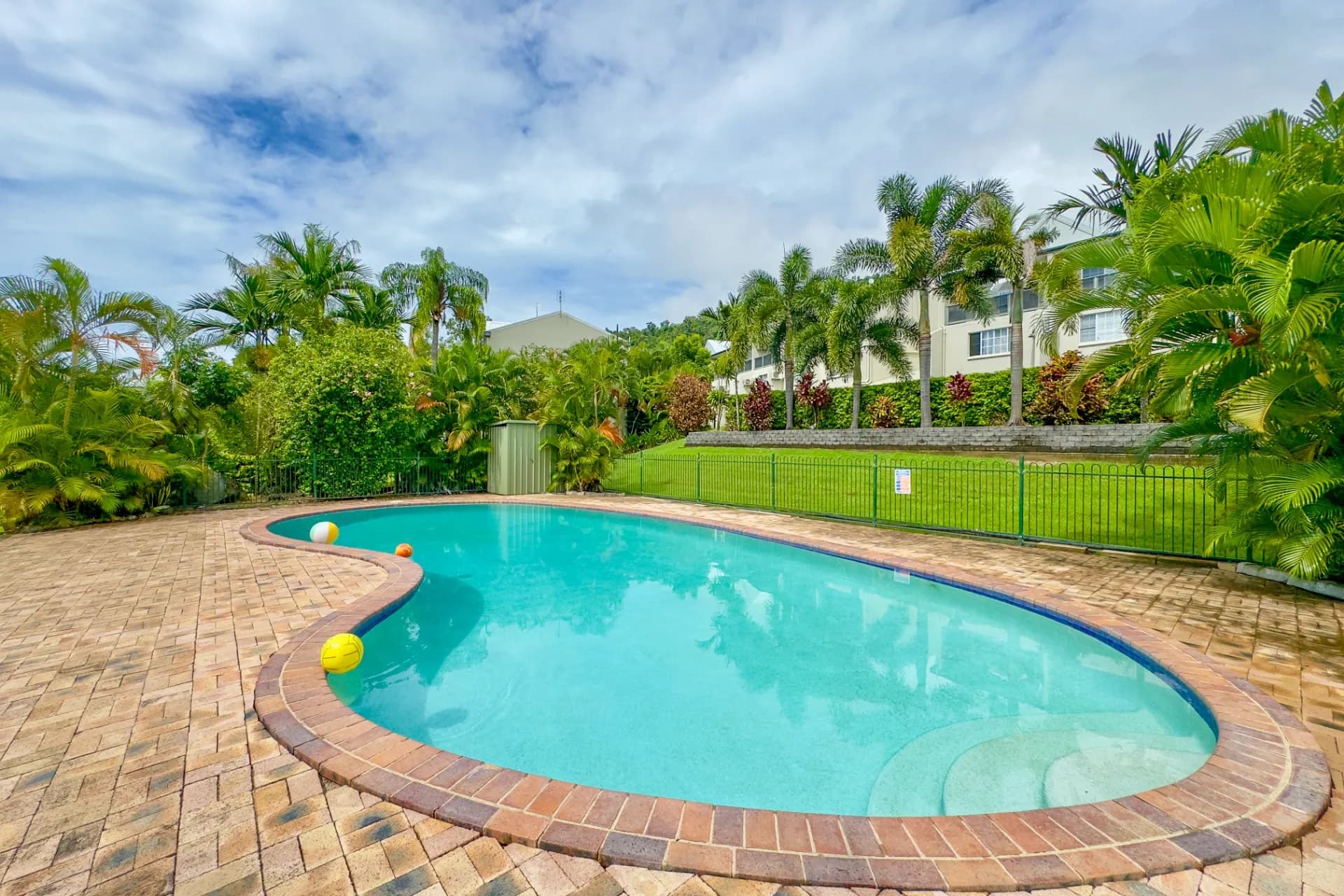 32/3 Eshelby Drive, Cannonvale - Thumbnail 3