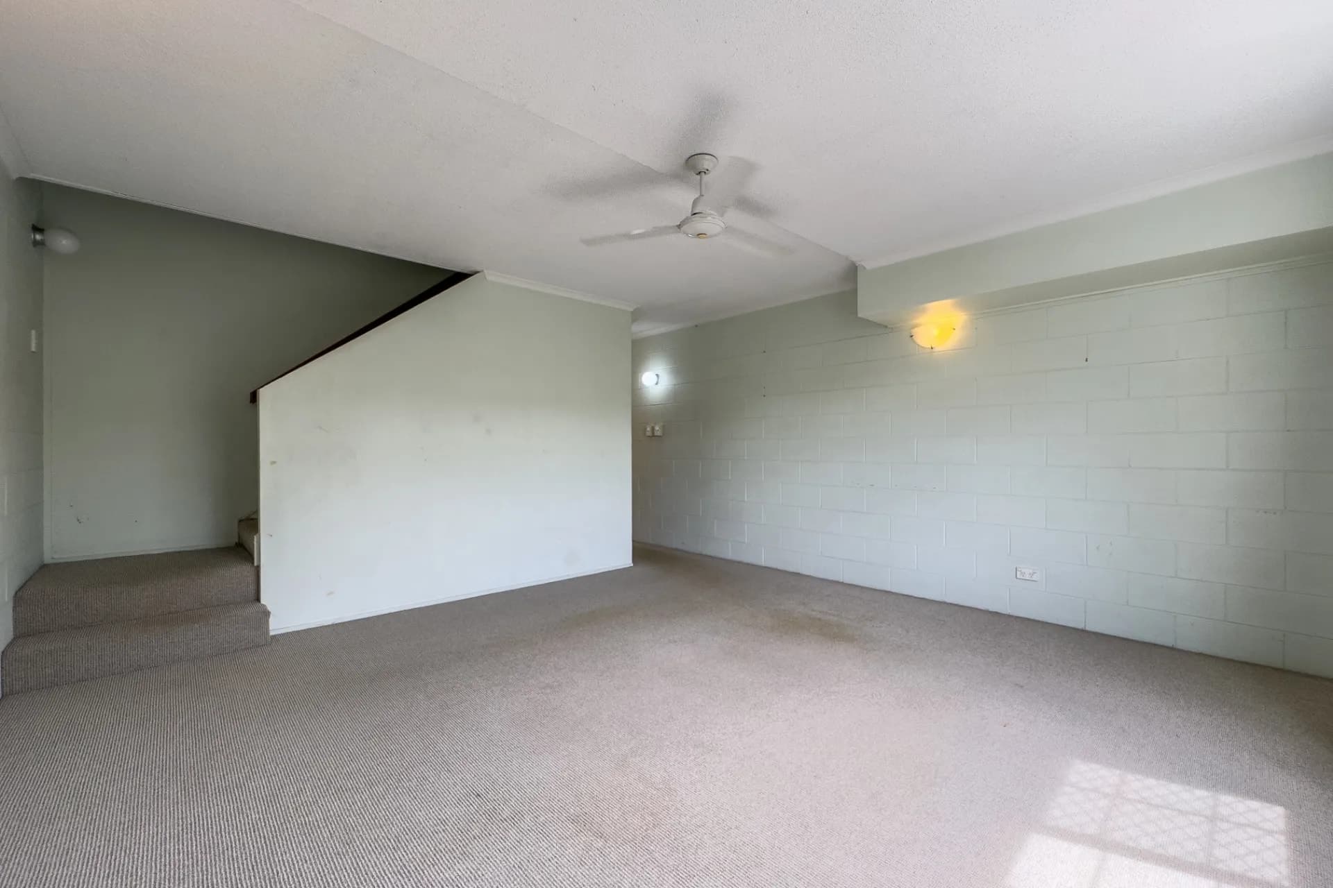 32/3 Eshelby Drive, Cannonvale - Thumbnail 4