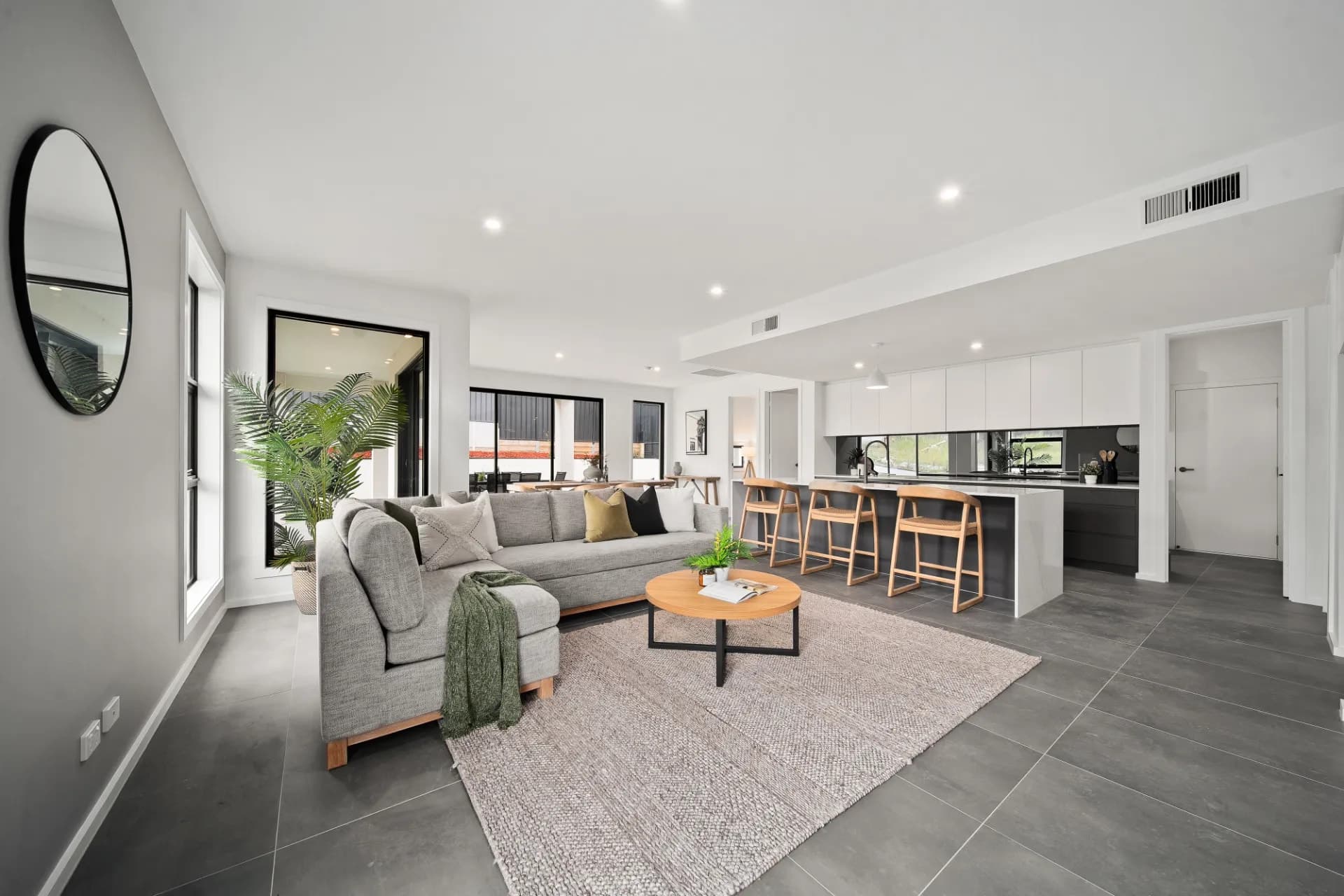11 Patkin Street, Whitlam, ACT, Whitlam - Thumbnail 3