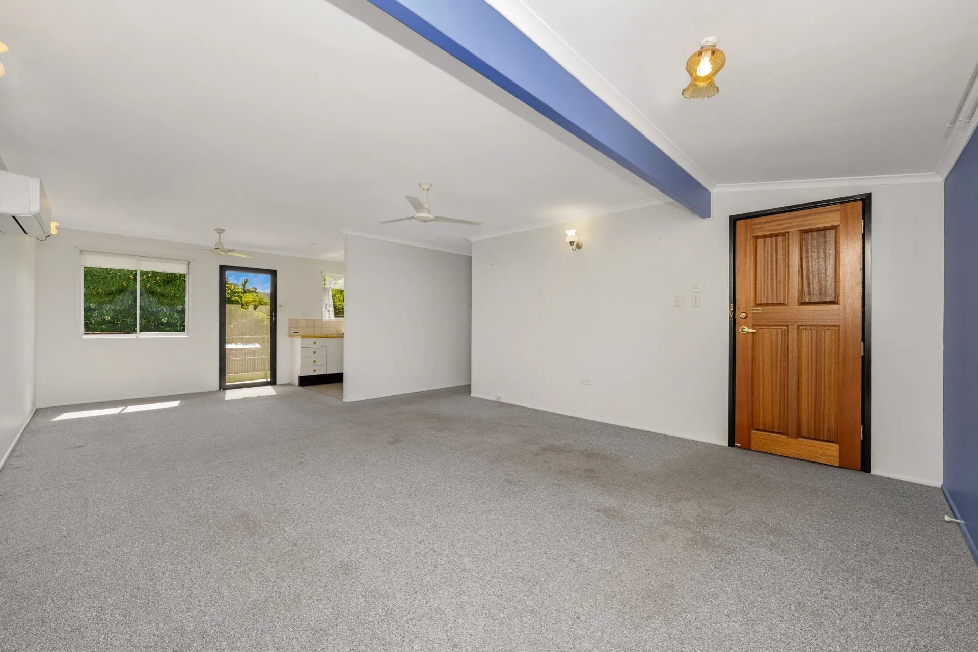 136 Miles  Avenue, Kelso - Thumbnail 2