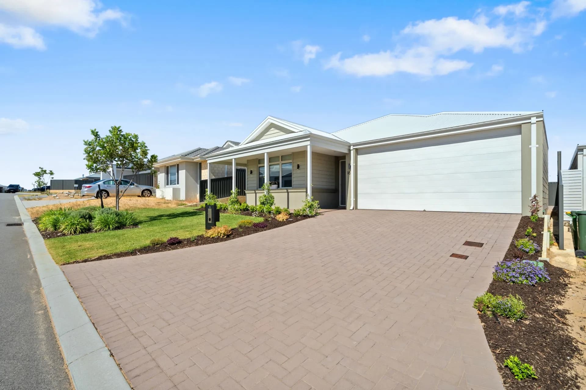 18 Sarasota Loop, Madora Bay., Madora Bay - Thumbnail 4