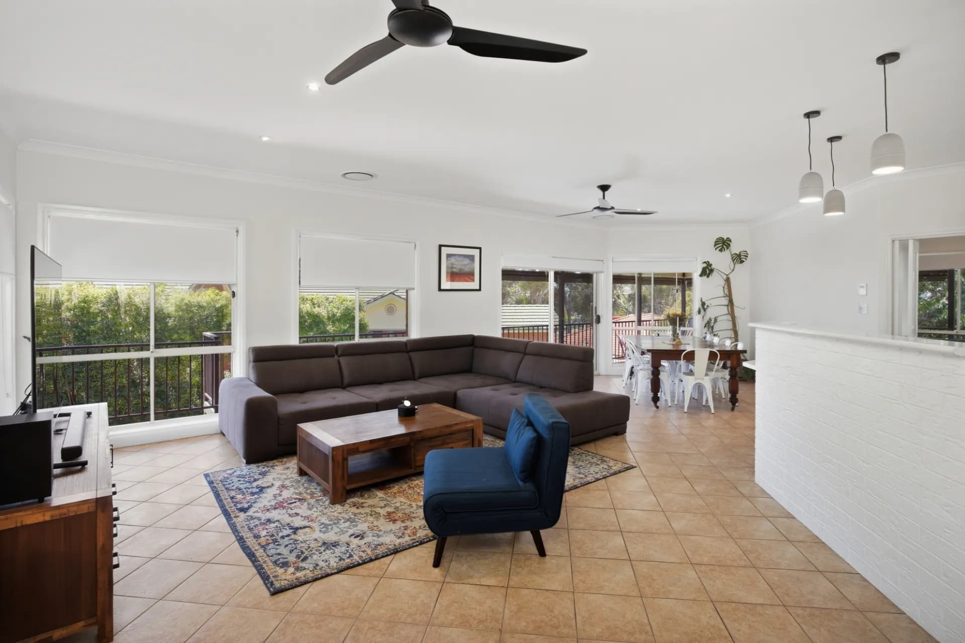9 Keane  Place, Kooringal - Thumbnail 7