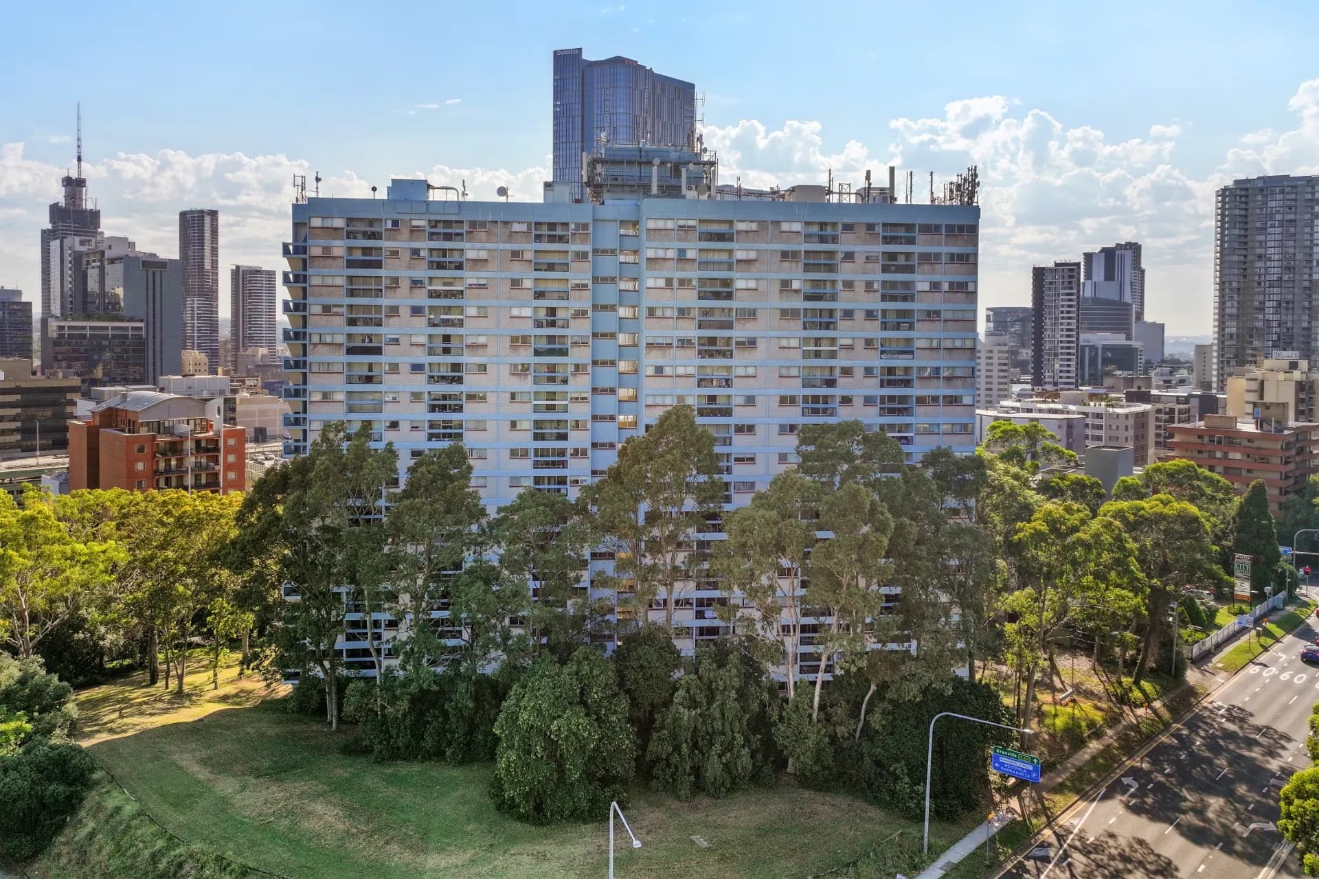 8K/15 Campbell Street, Parramatta., Parramatta - Thumbnail 3