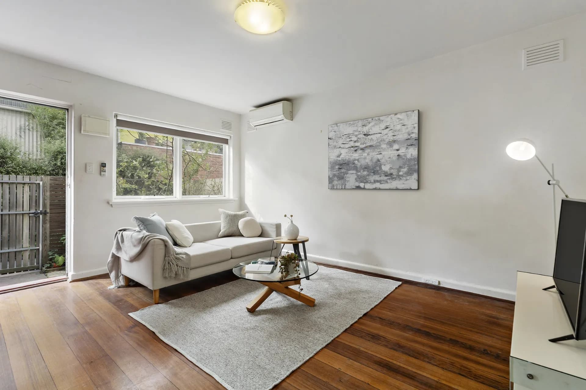 4/32 Crimea Street, St Kilda., St Kilda - Thumbnail 2