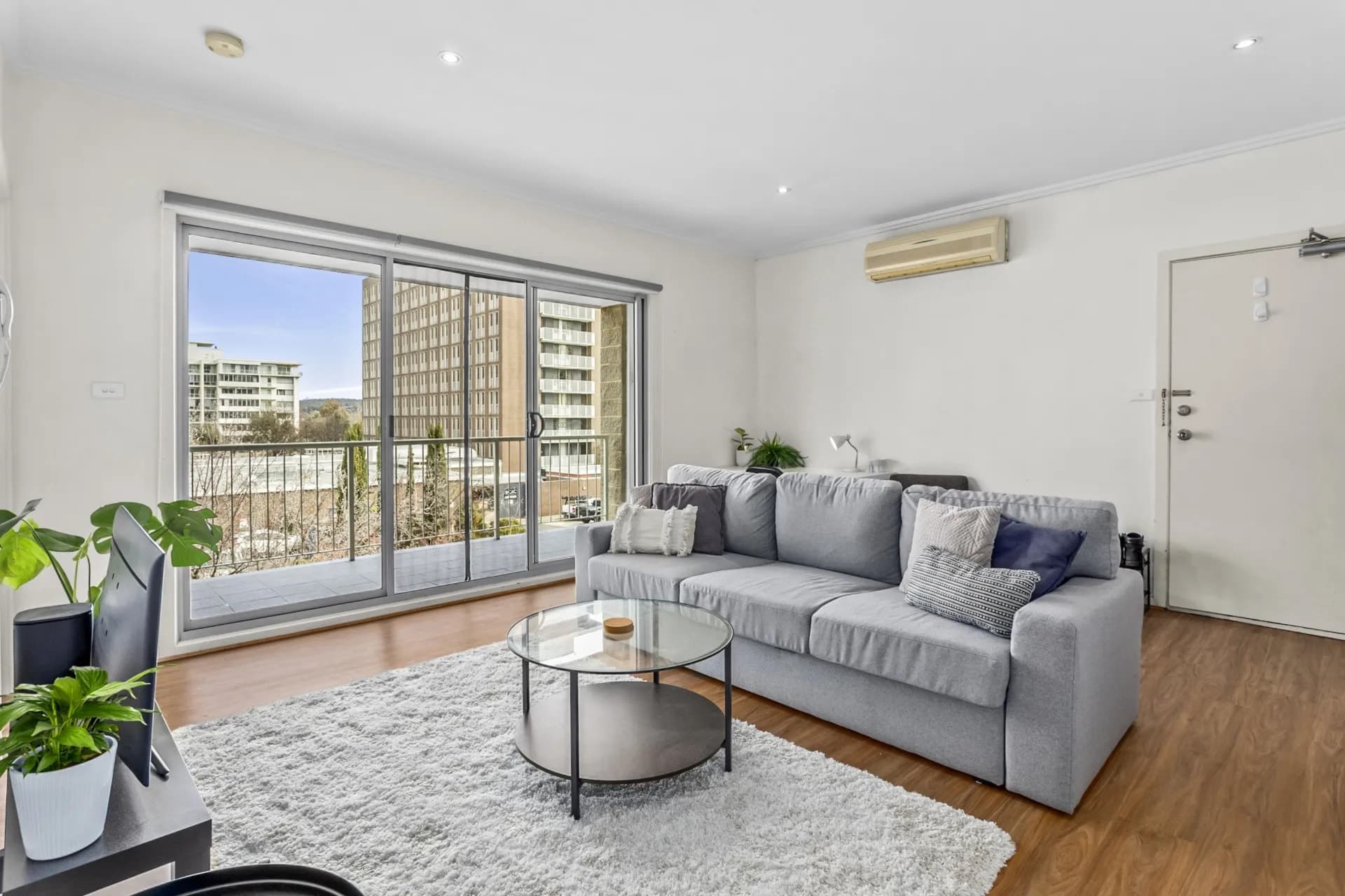 18/123 Lowanna Street, Braddon., Braddon - Thumbnail 3