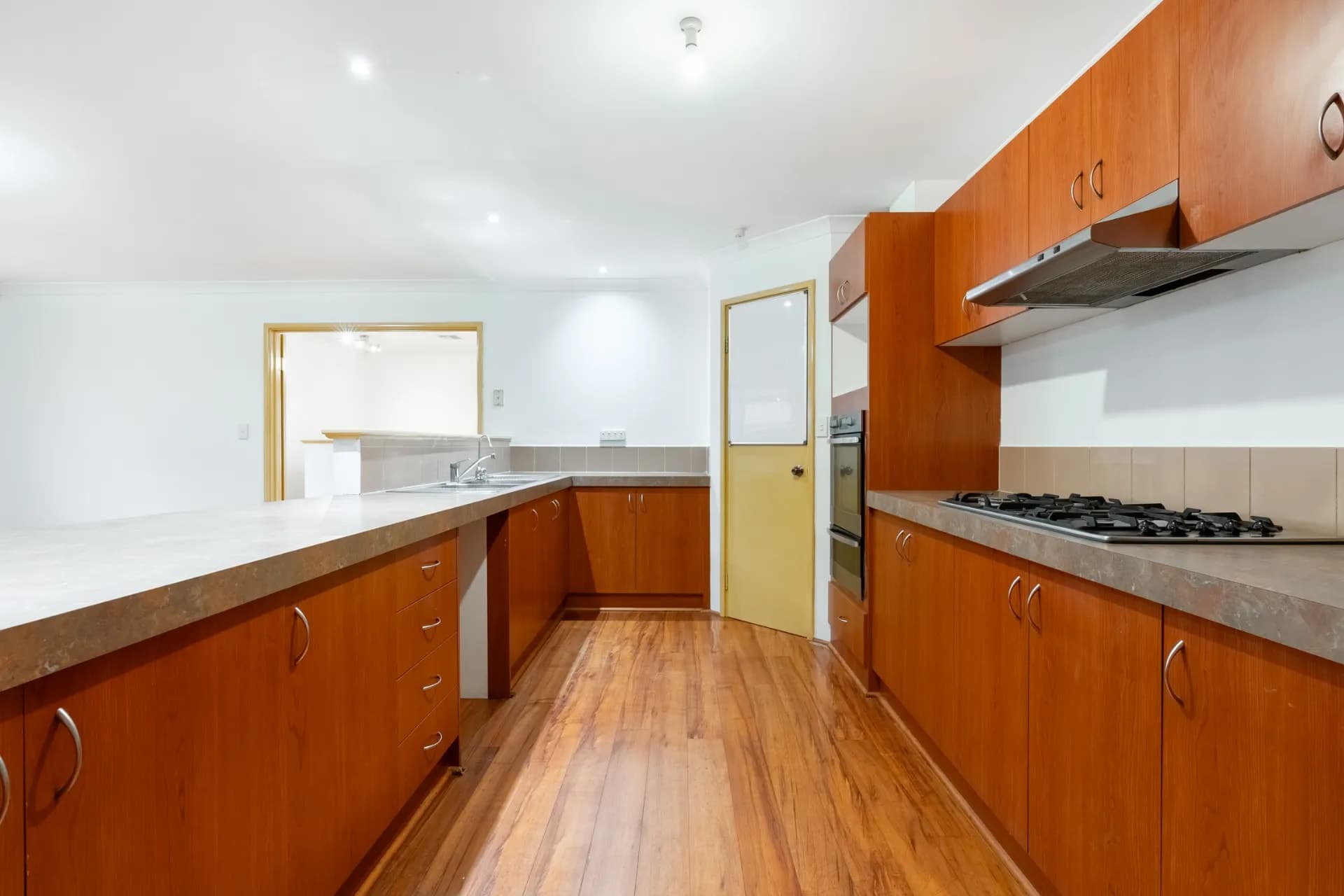 20 Orleans Drive, Port Kennedy., Port Kennedy - Thumbnail 8