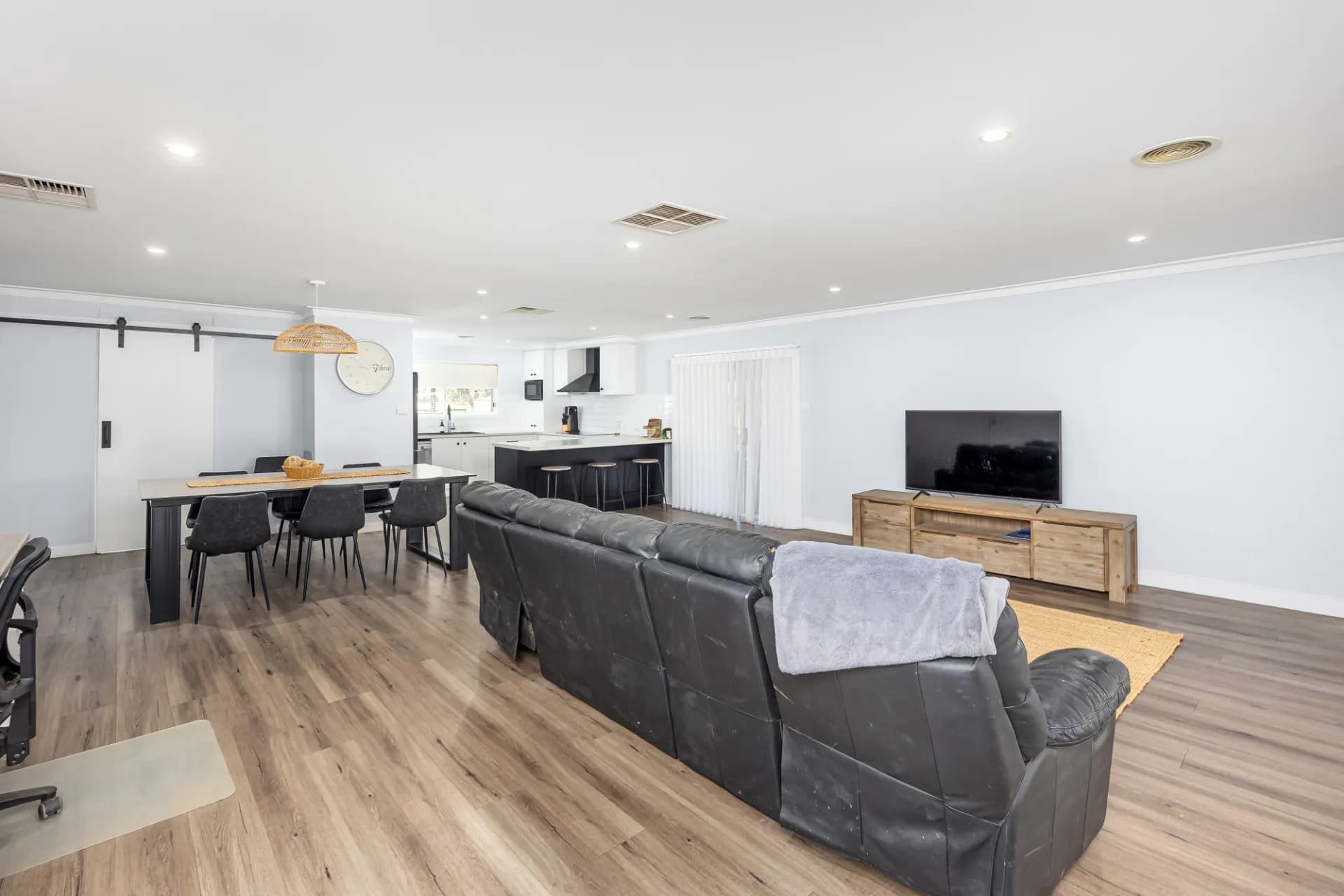 67 Alder Road, Lake Albert - Thumbnail 3