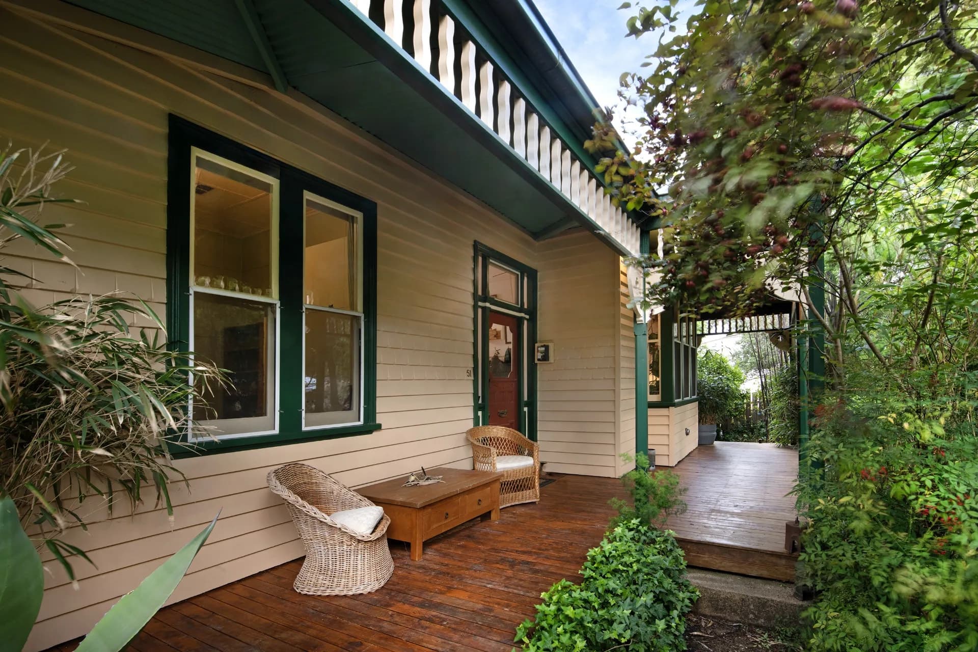 51 Hunter  Street, Castlemaine - Thumbnail 2