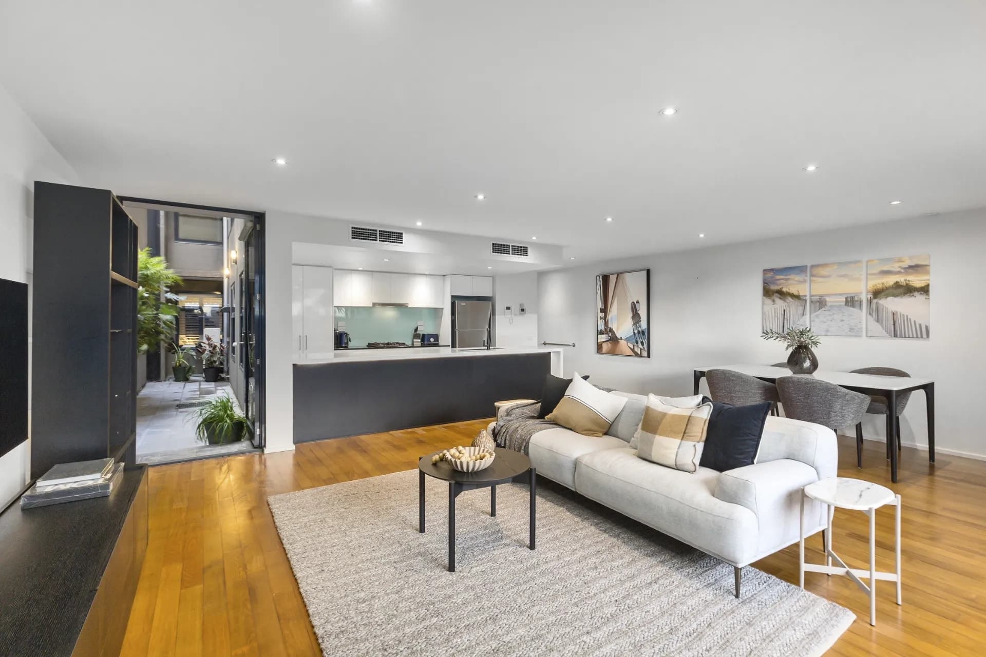 102/348 Beaconsfield Parade, St Kilda West - Thumbnail 4