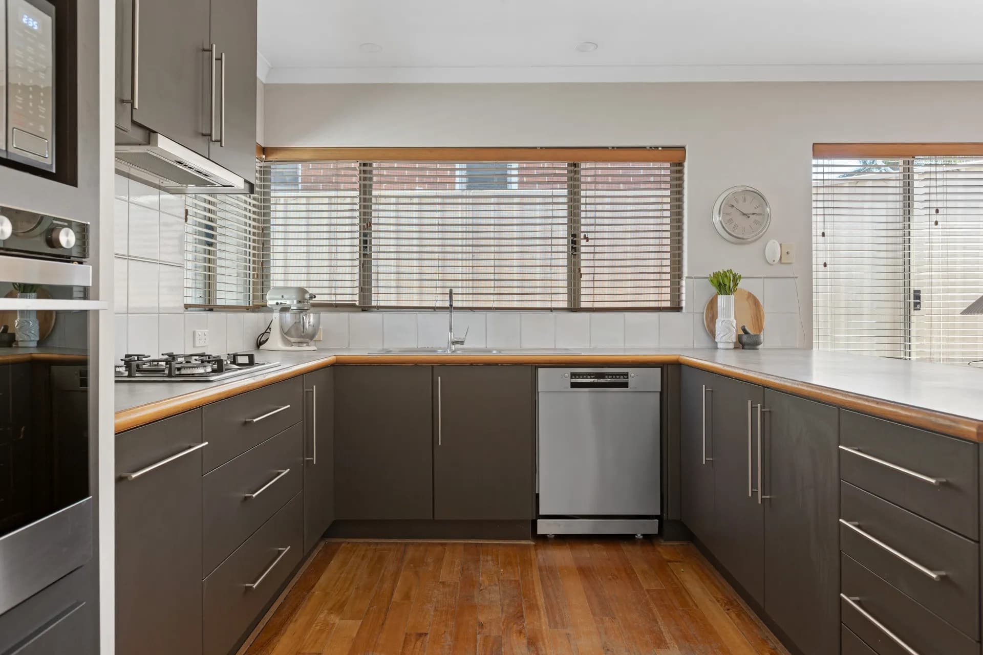 22 Wisbech Street, Bayswater - Thumbnail 5