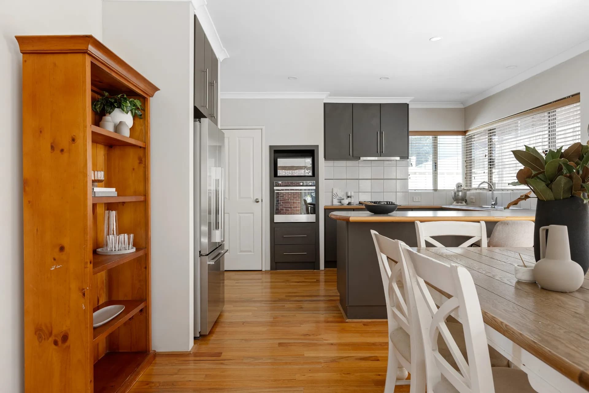 22 Wisbech Street, Bayswater - Thumbnail 6